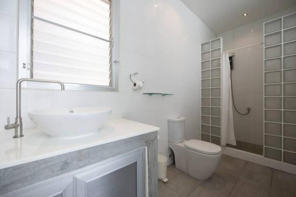 Secluded Paradise Your Exclusive Retreat V82