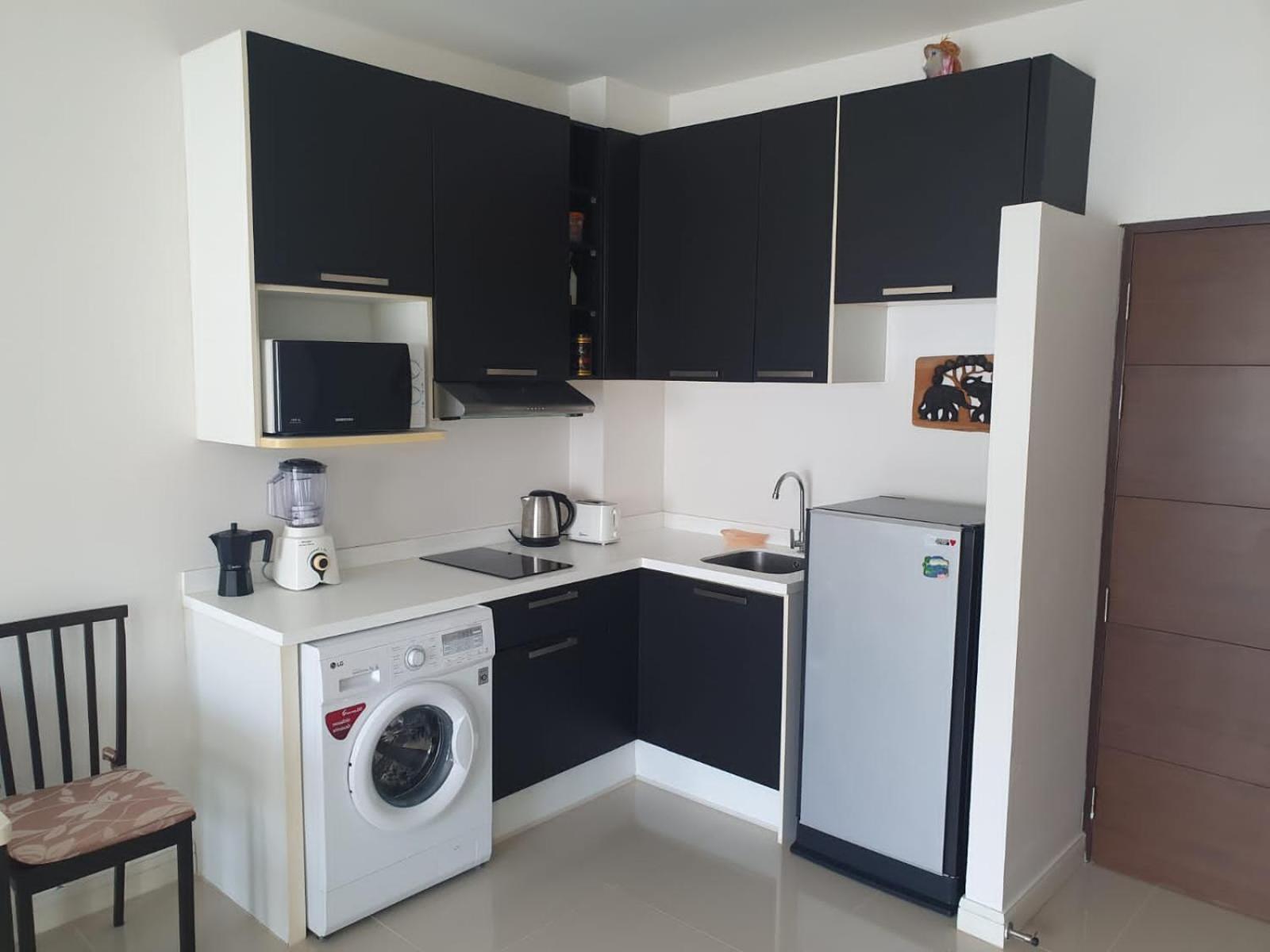 Phuket Karon Chic Condominium. Ban Karon