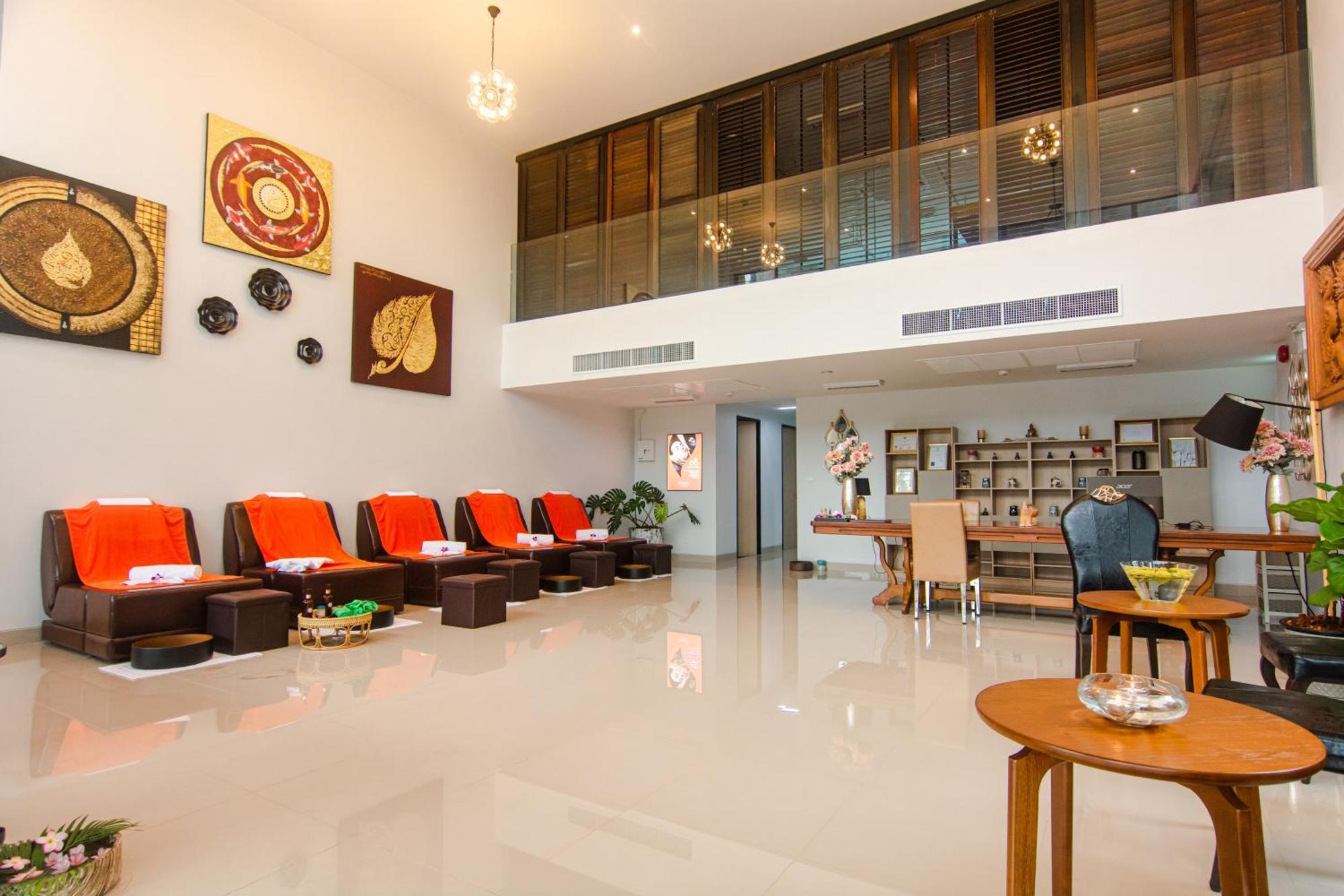 Hotel Tour De Phuket - Sha Thalang