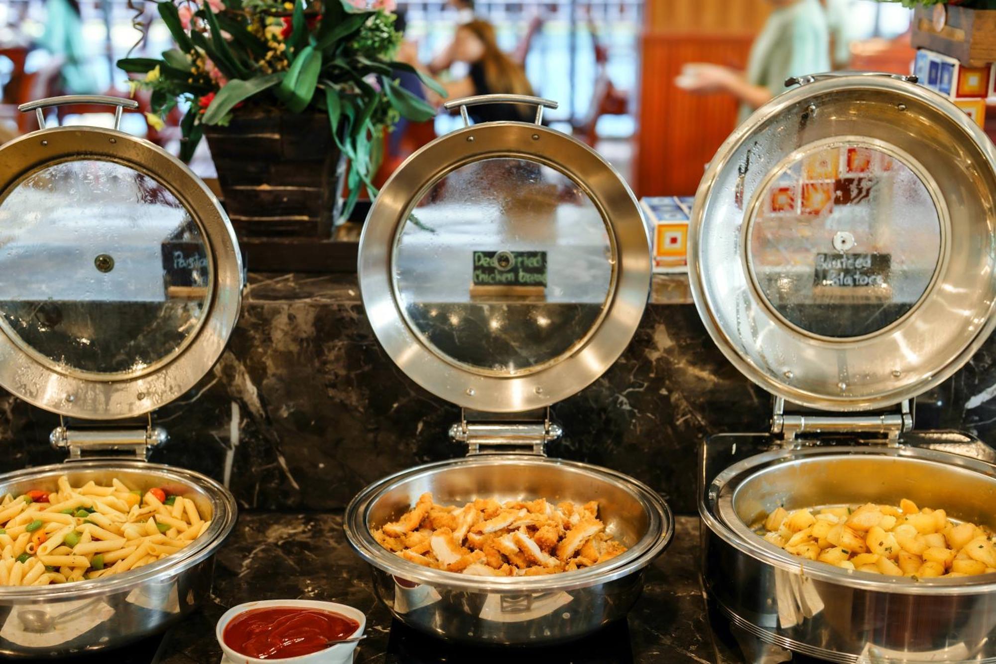 Phuket Kana International Hotel普吉岛卡娜国际酒店
