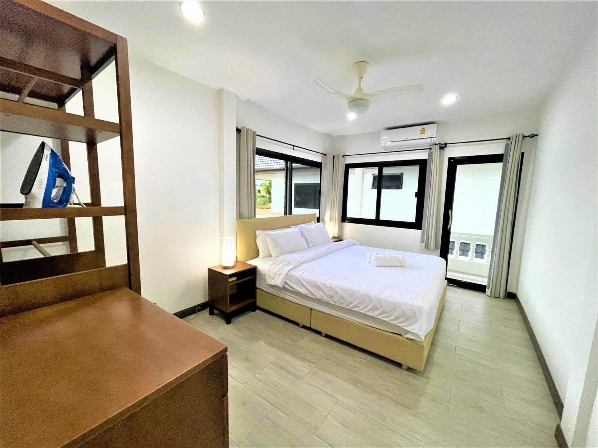 Fantasy - 2 Bedroom Pool View -