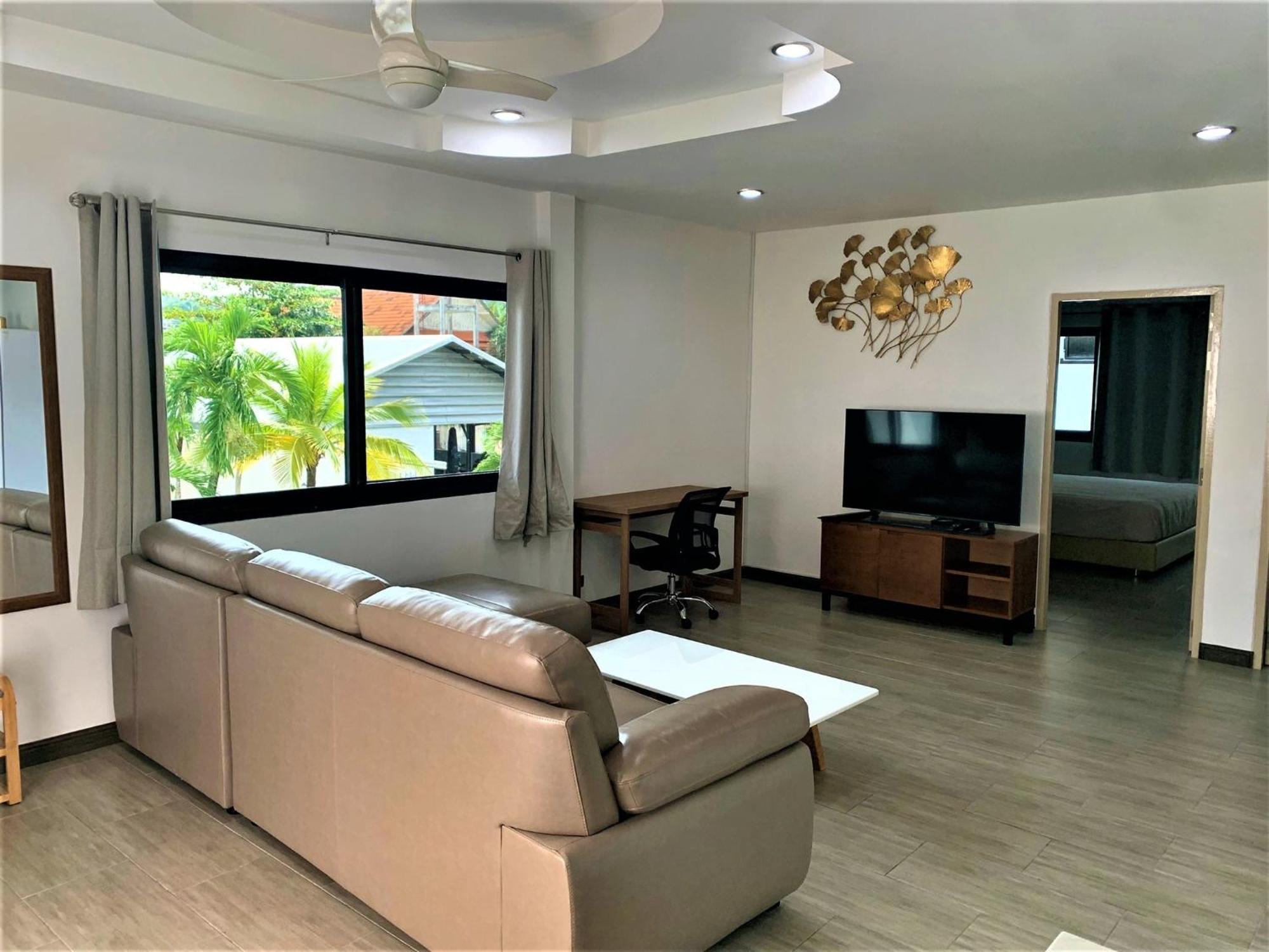 Apartment Fantasy - 2 Bedroom Pool View -