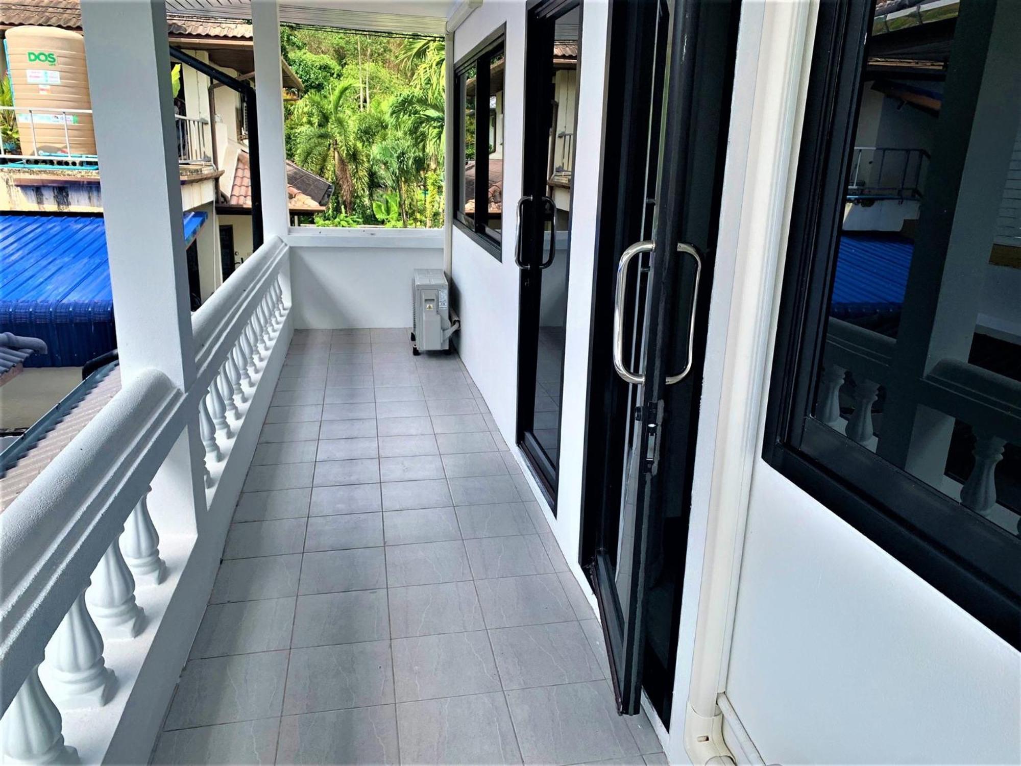Apartment Fantasy - 2 Bedroom Pool View - *