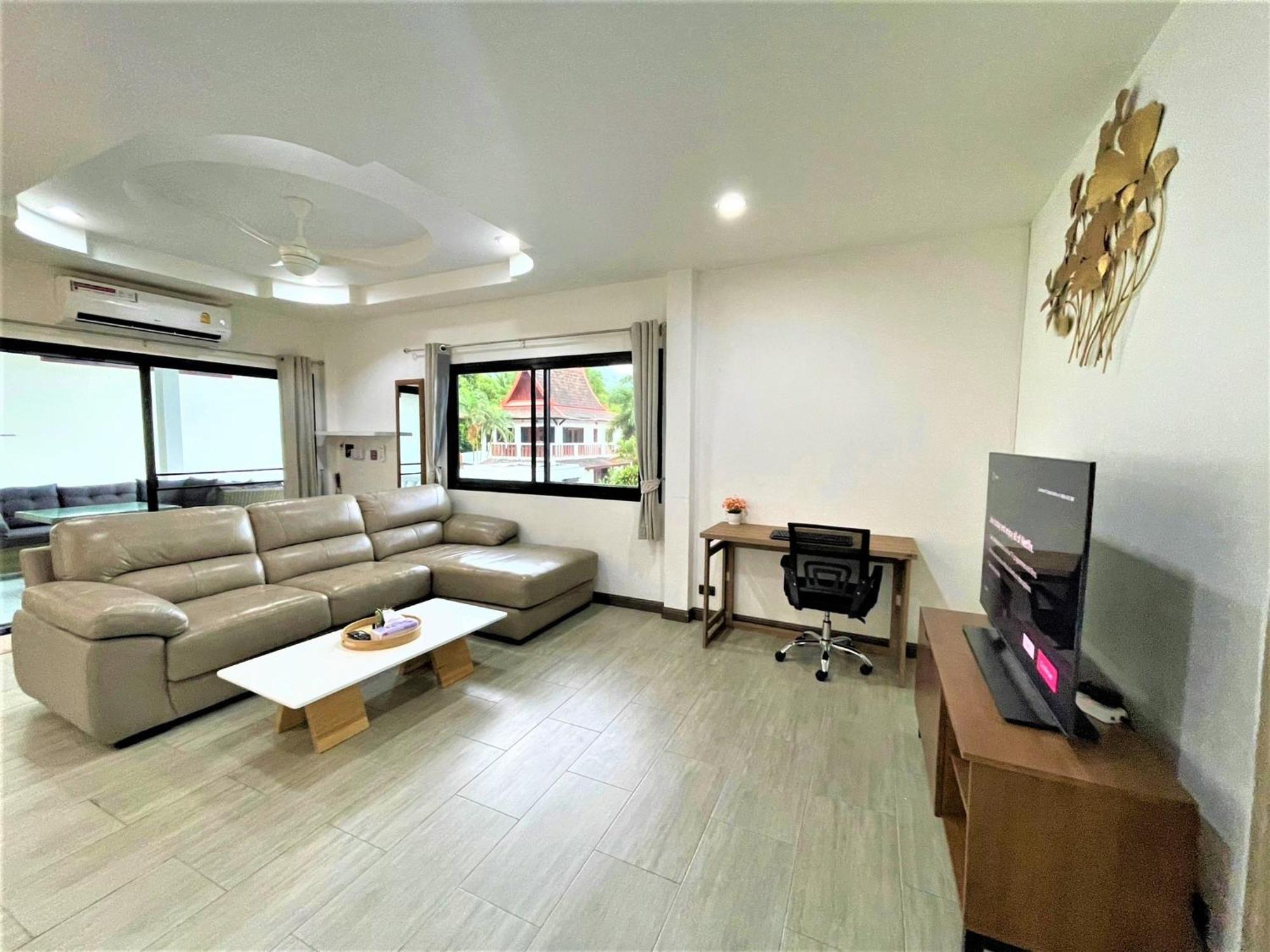 Apartment Fantasy - 2 Bedroom Pool View -