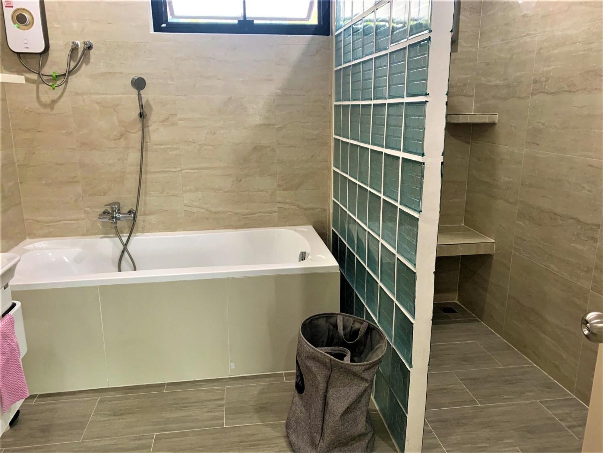 Apartment Fantasy - 2 Bedroom Pool View - *