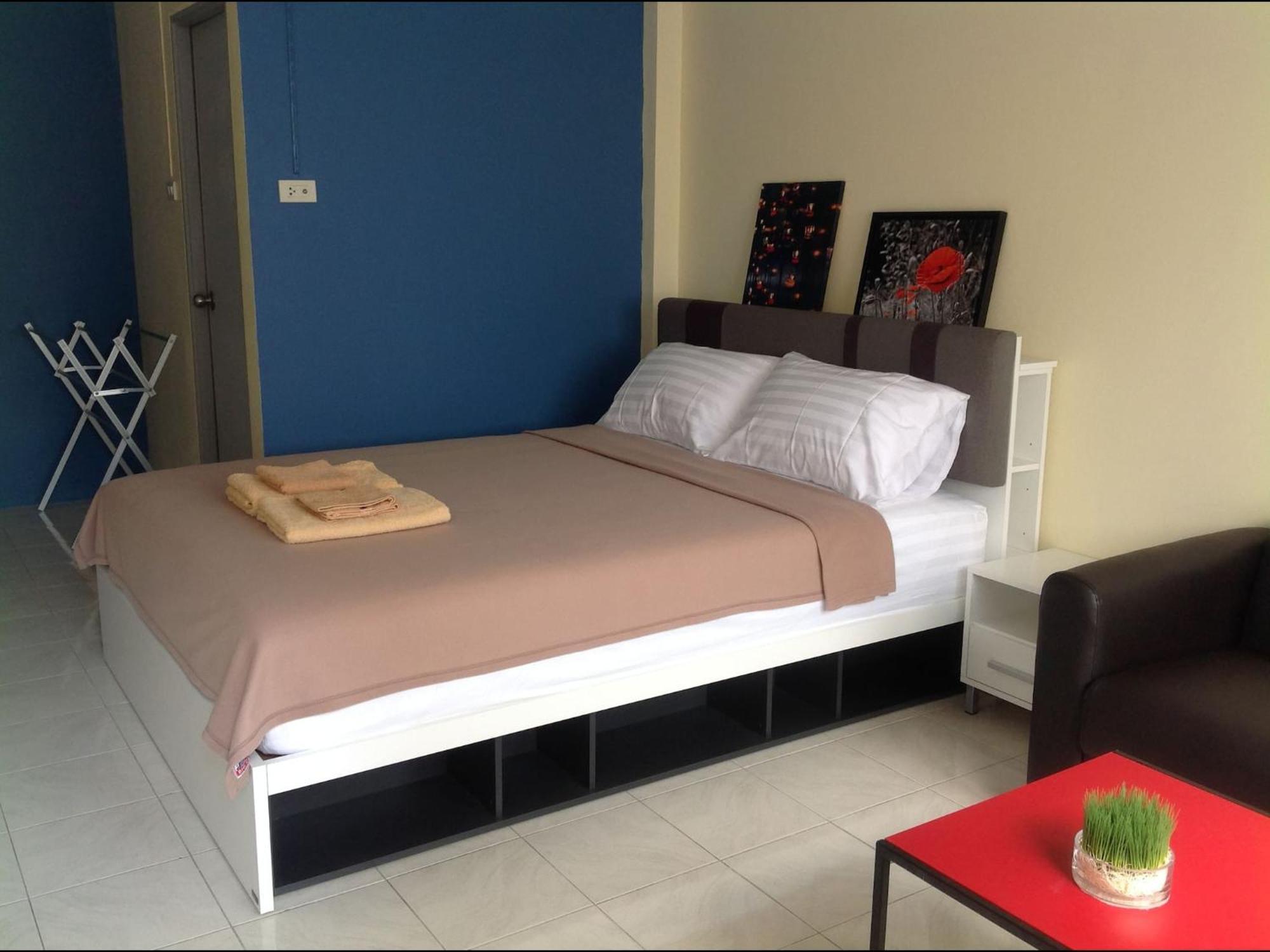 Phuket Town Budget House - Aircon #1 Ban Lo Long