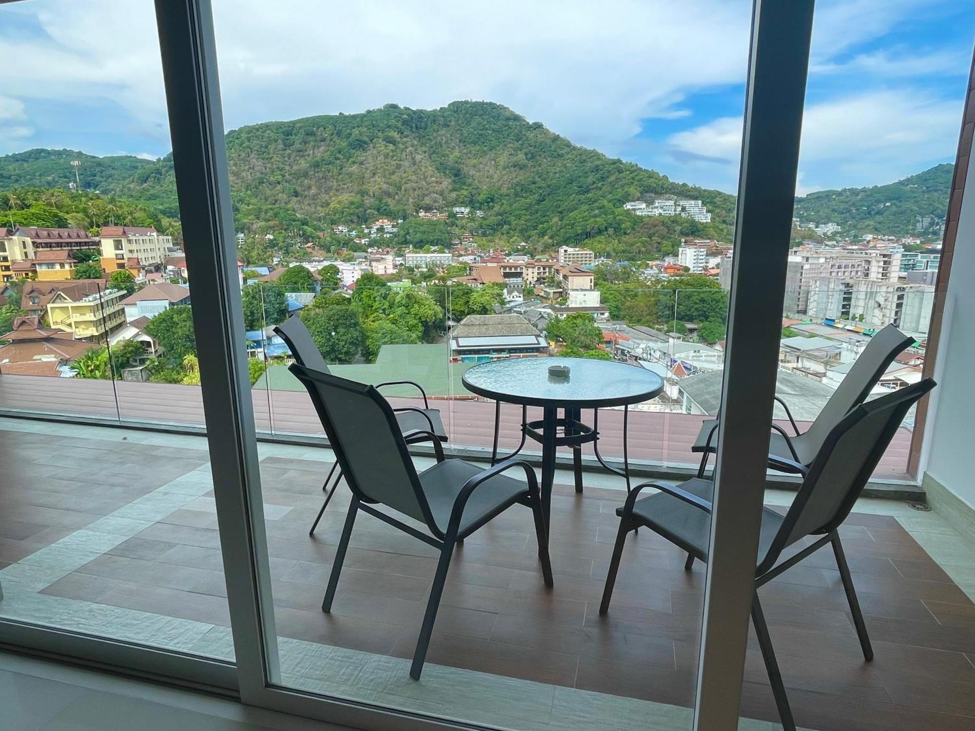 Q Apartment *
