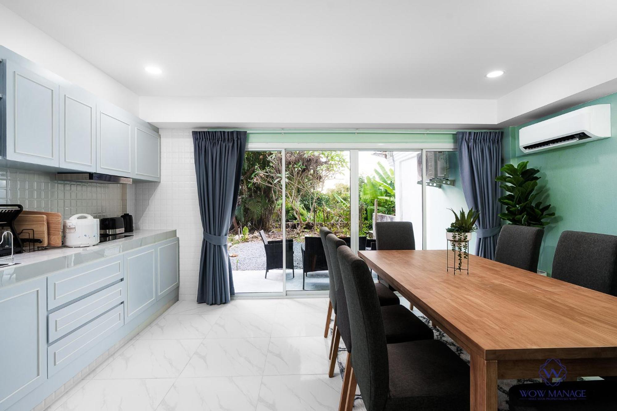 Apartment Enjoy Sunset Rainbow Alley - Wow Townhouse At Hill Patong