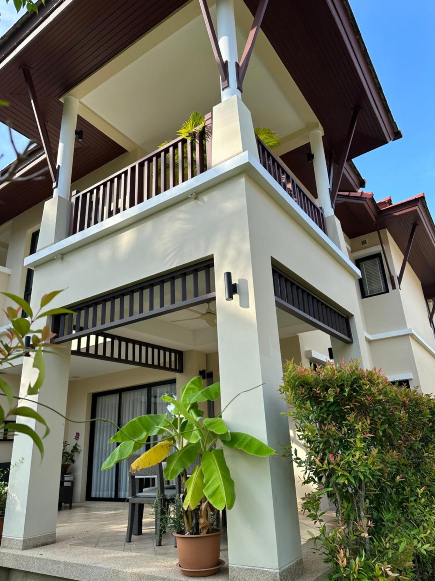 Phuket 2-bedrooms 403m2 Private Poolside Xl-family Villa *