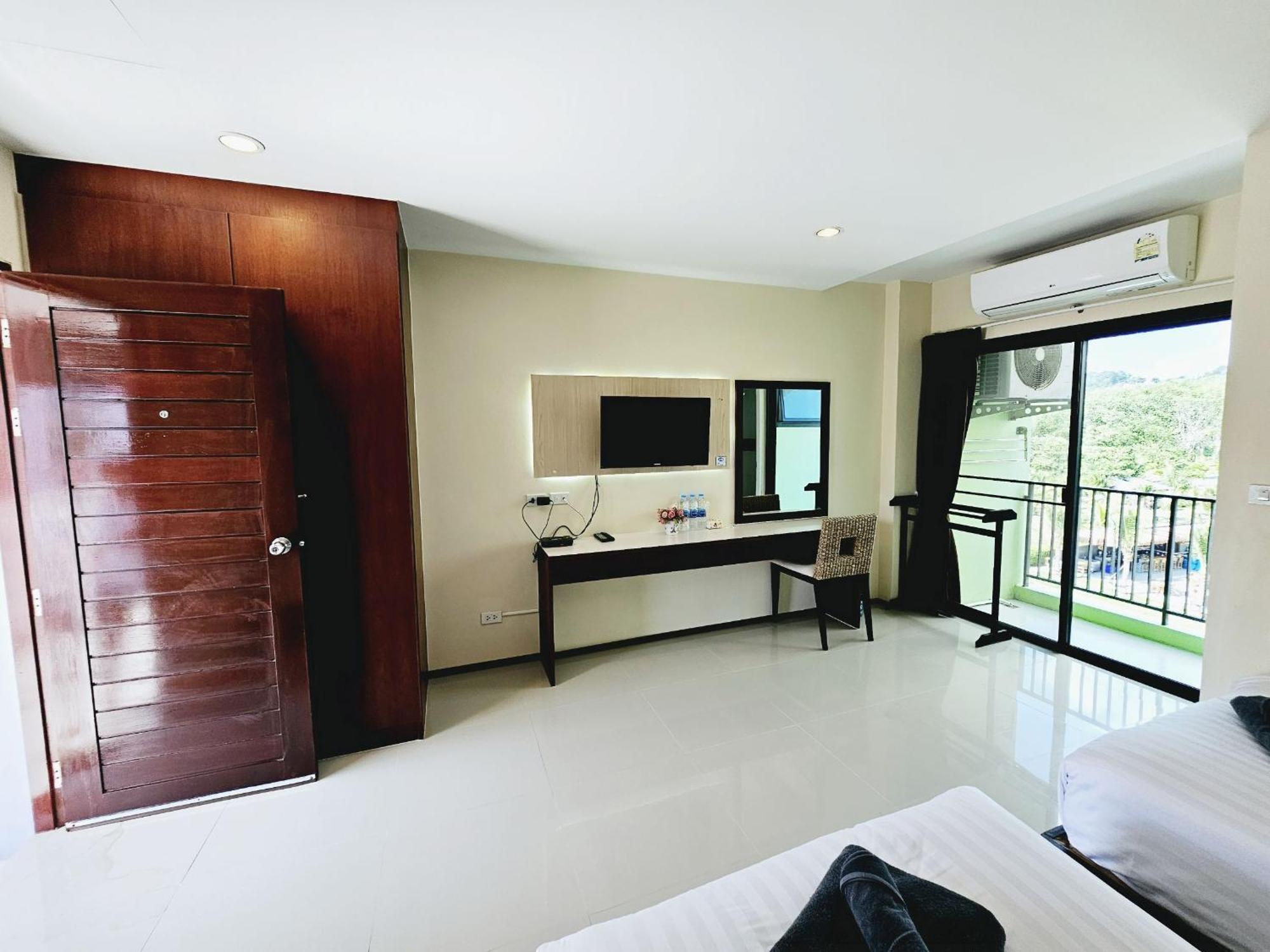 Stayhere@airport Service * Ban Bo Han