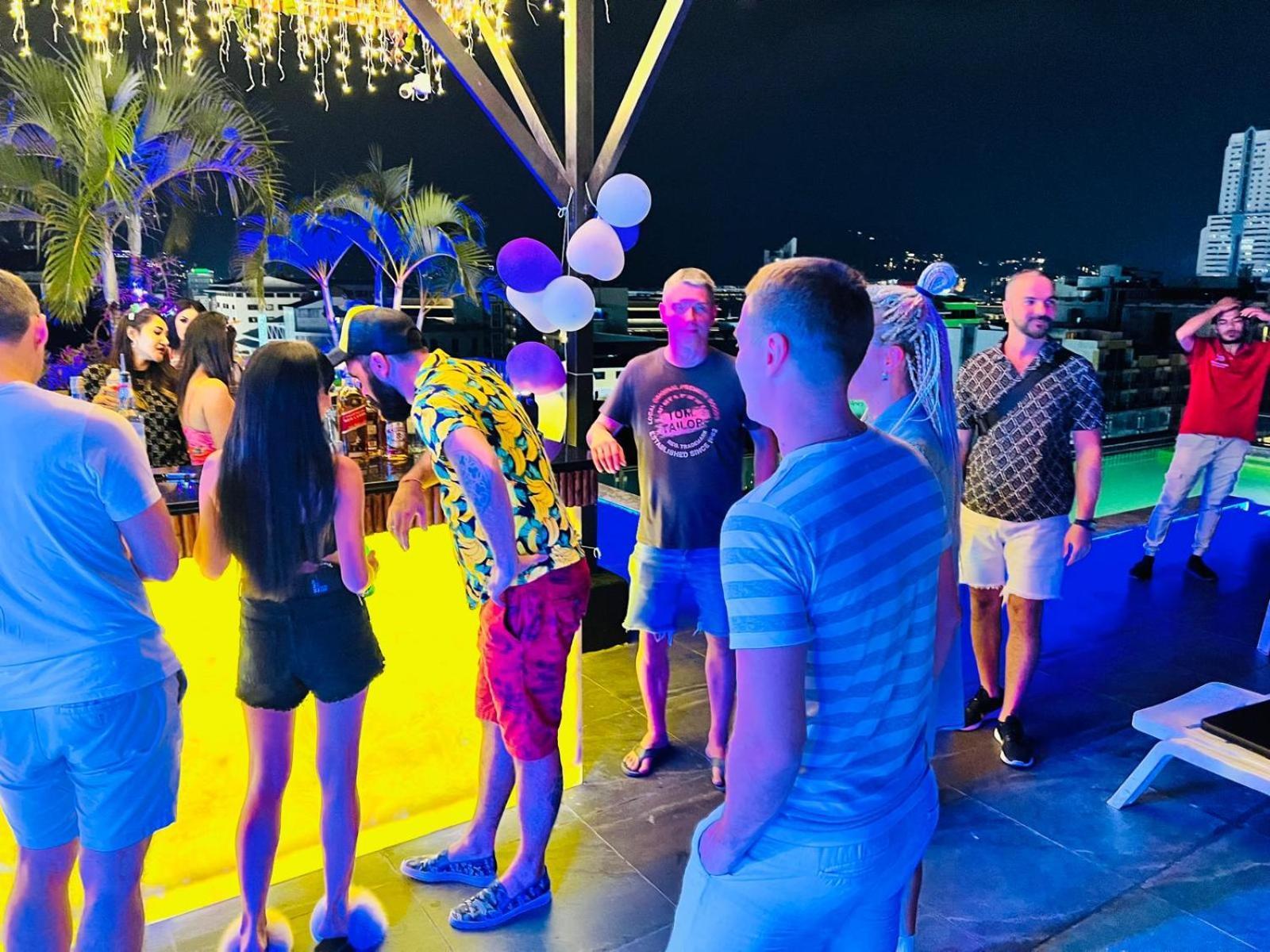Cocoon Apk & Hotel
