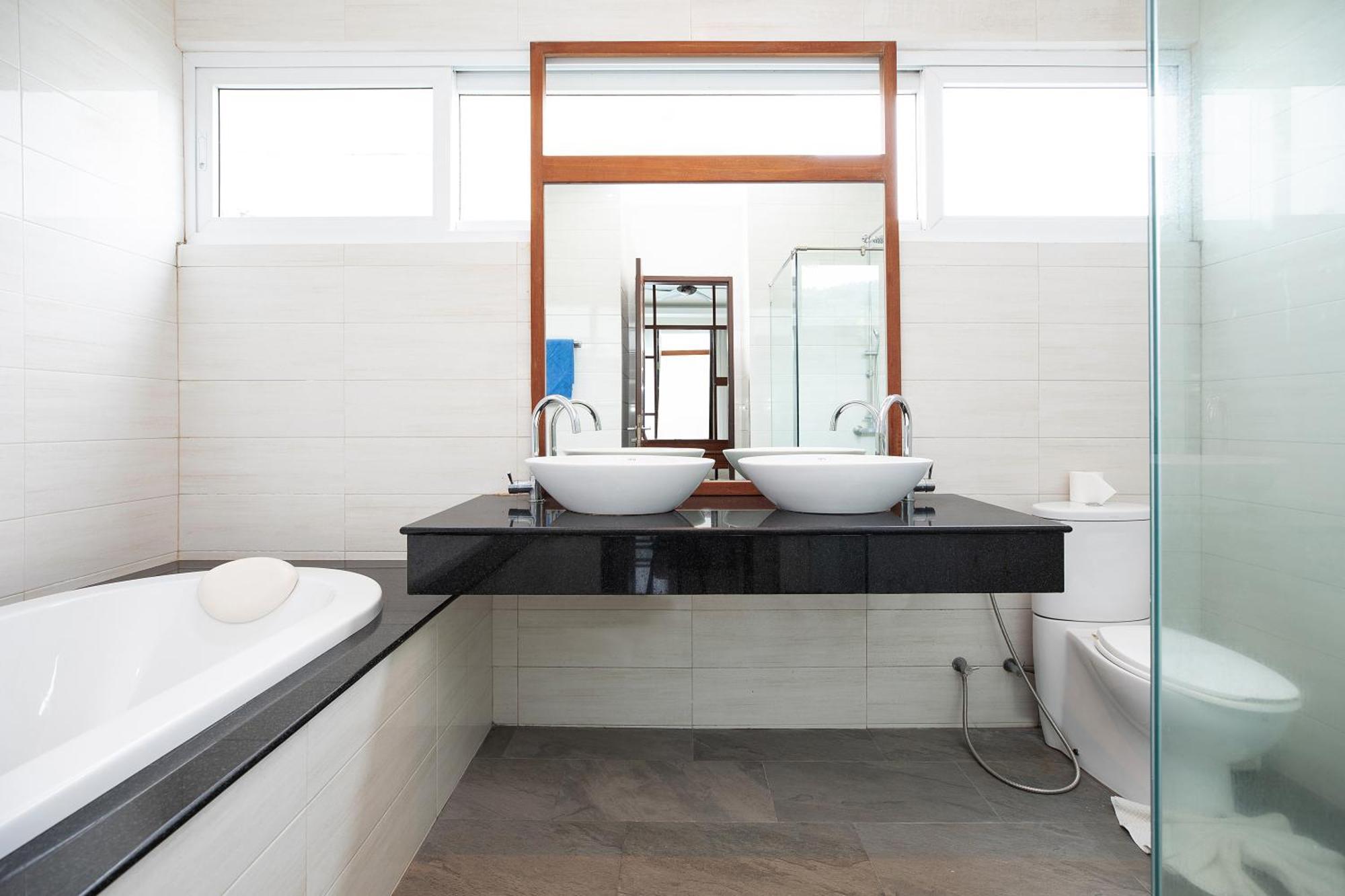 2br Miami-style Pool In Kamala, Janine *