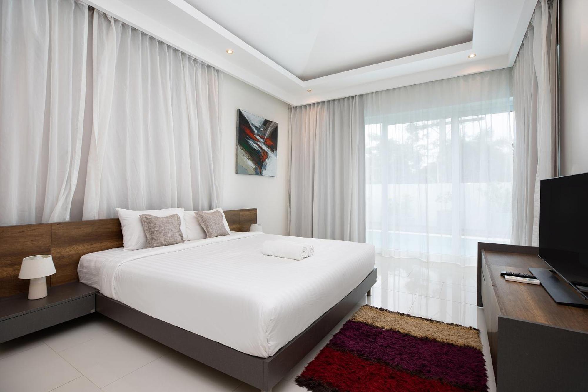 2br Miami-style Pool In Kamala, Janine