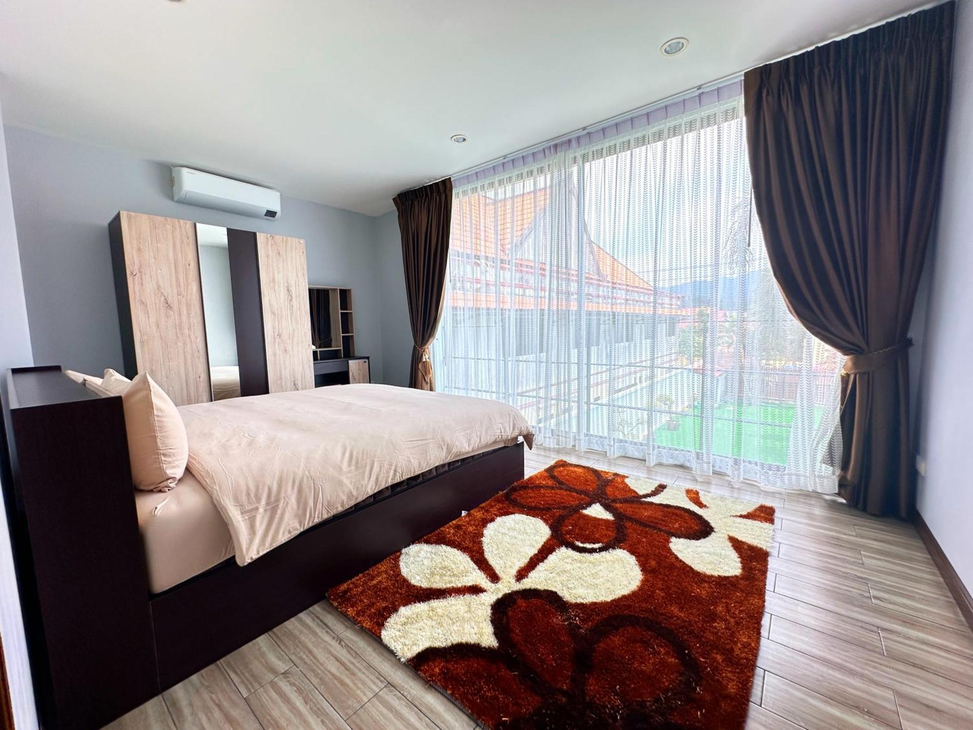 The White House Phuket * Kamala Beach