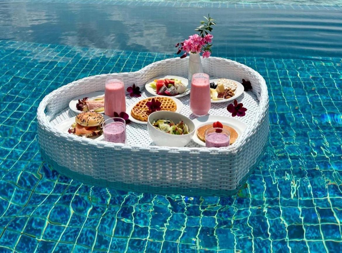 Saitaan Dennapa * Bang Tao Beach (Phuket)