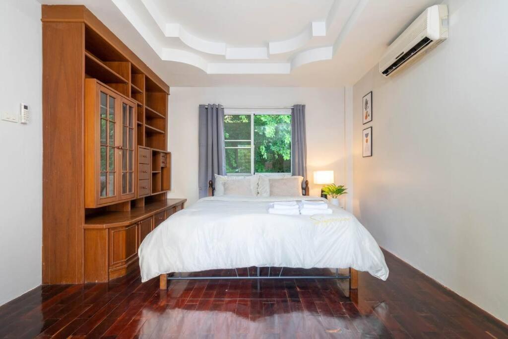 Villa Cozy 4 Bedrooms Patong,7mins. Walk Beach/10mns.bangla Rd