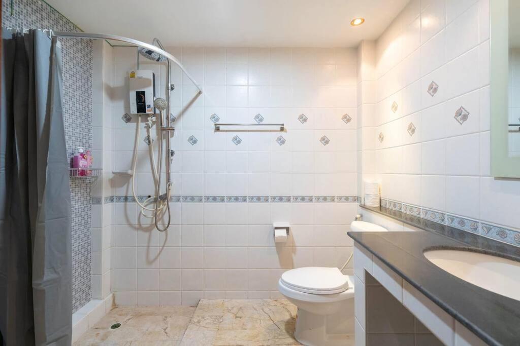 Villa Cozy 4 Bedrooms Patong,7mins. Walk Beach/10mns.bangla Rd *