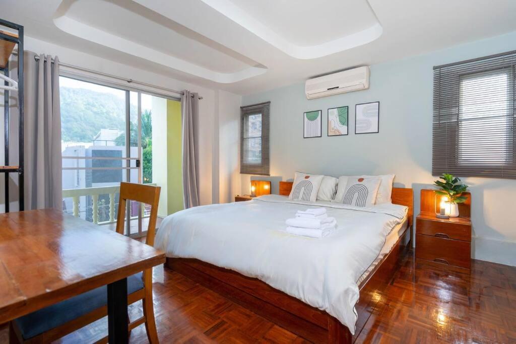 Cozy 4 Bedrooms Patong,7mins. Walk Beach/10mns.bangla Rd * Patong
