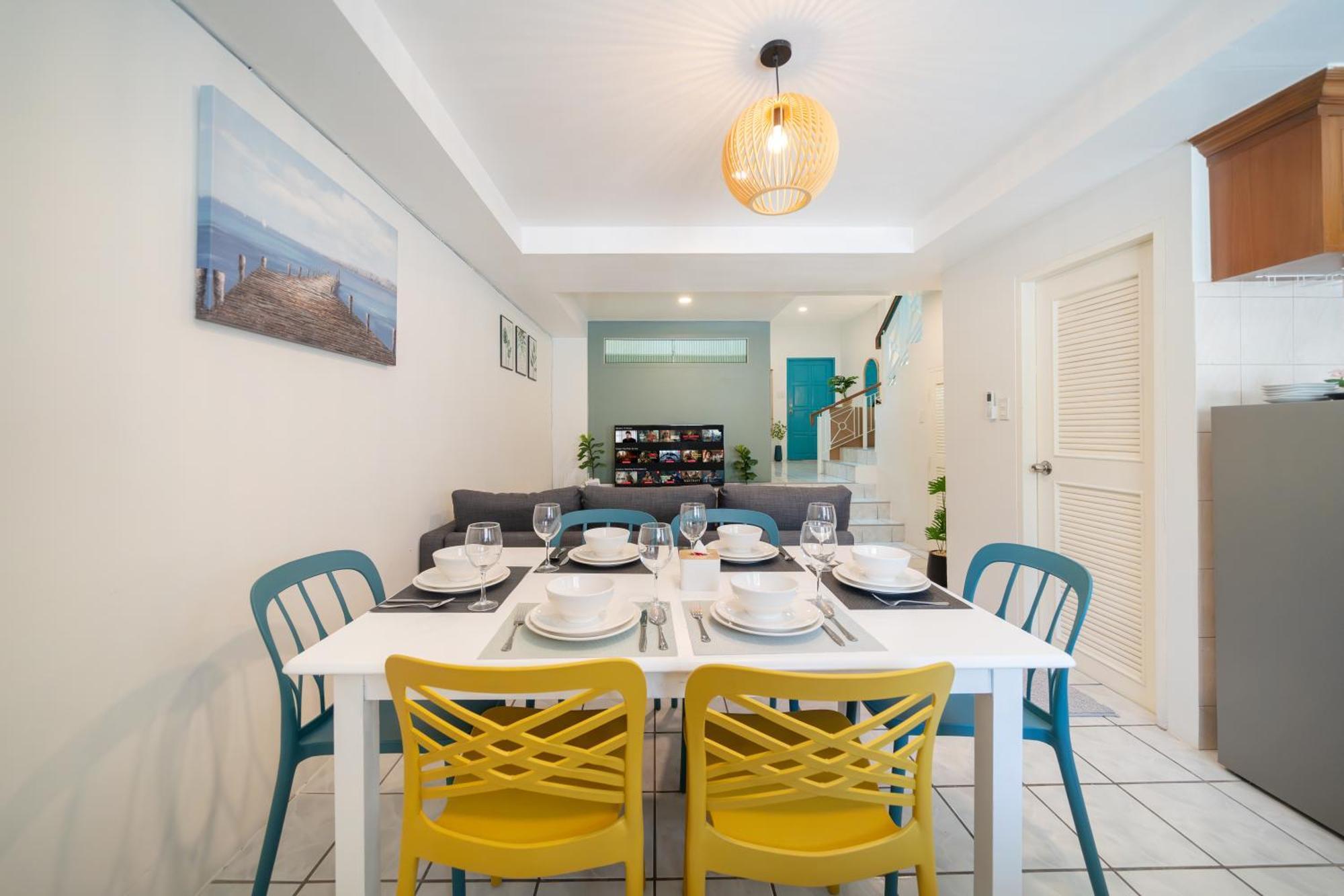 5 Mins Walk Bangla,beach,3br Holiday home Patong