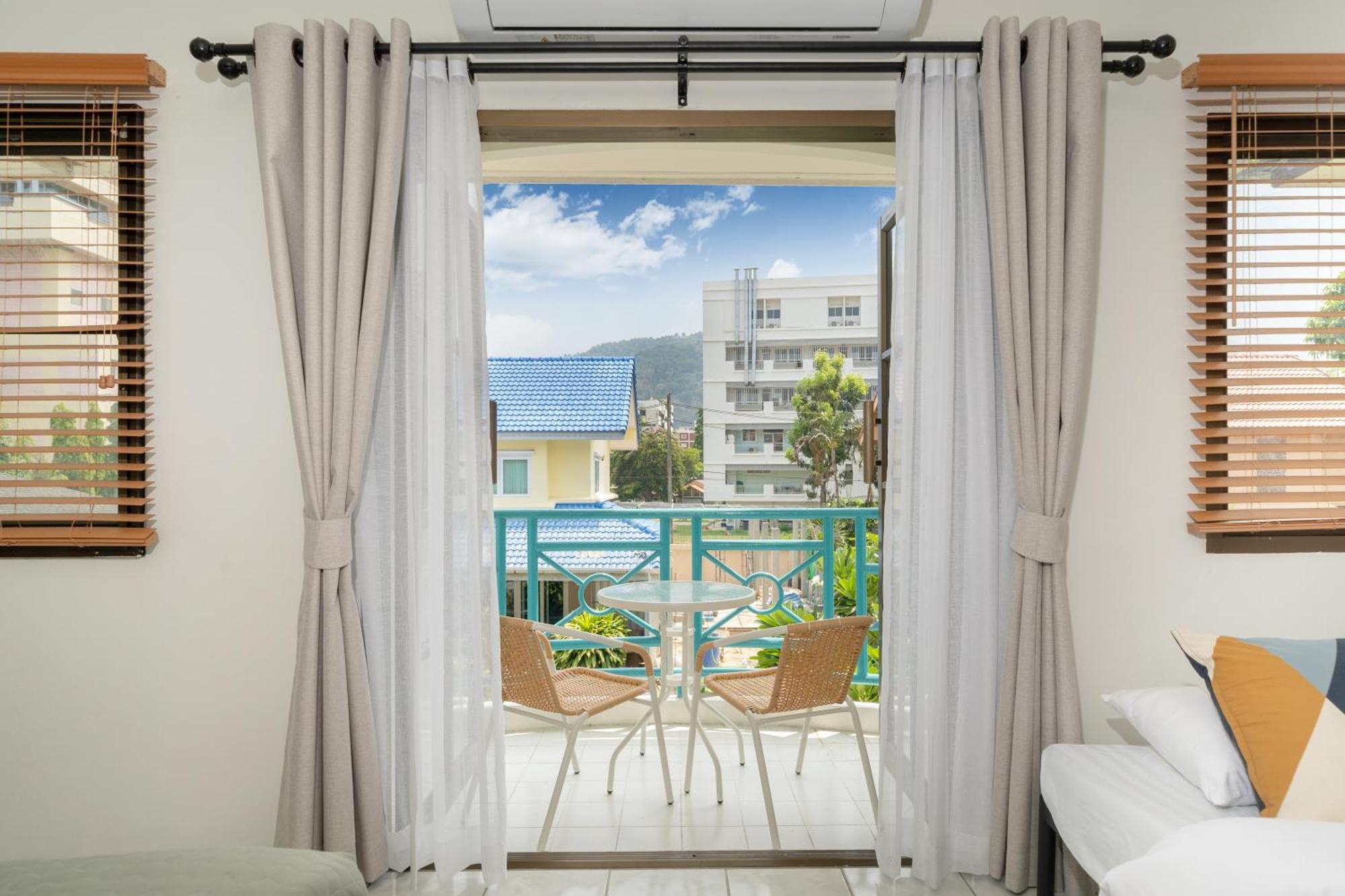 5 Mins Walk Bangla,beach,3br Holiday home *