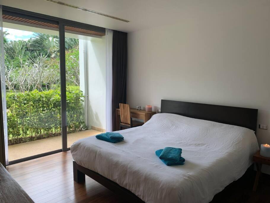 Stylish 5 Minutes Walk From Layan Apartment Phuket
