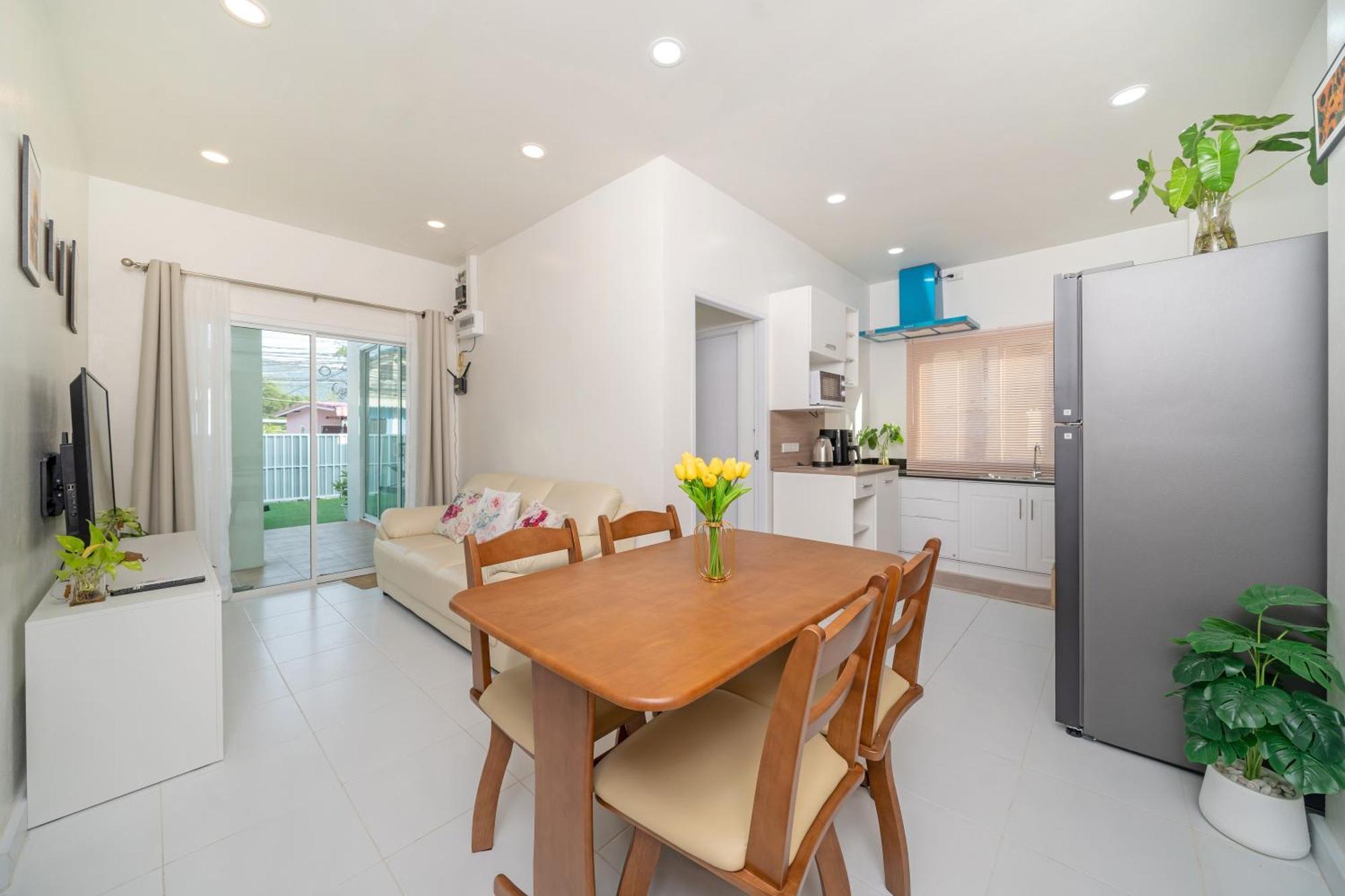 Villa 2br Pool House In Kamala, Delmar
