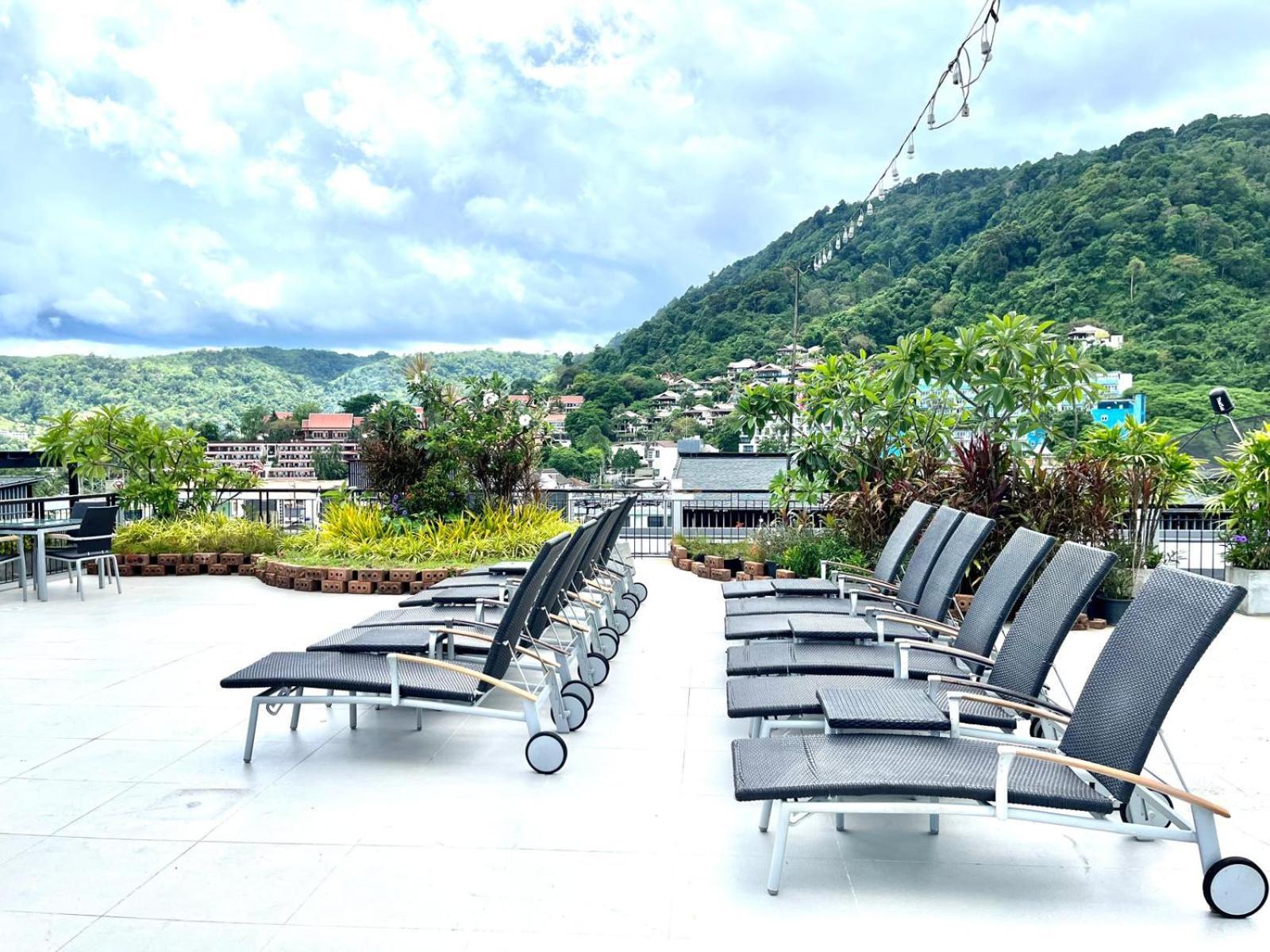 Beachfront 2 Mins Walk 2 Holiday home Patong