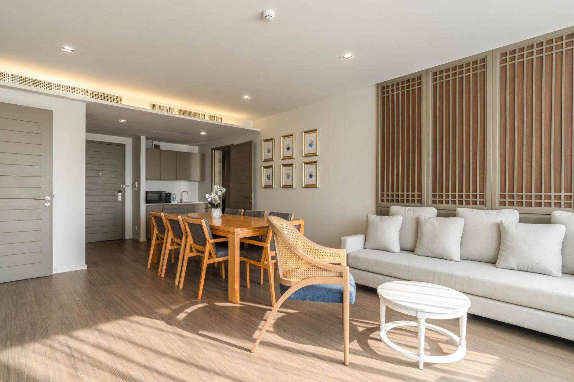 Bella Nara Phuket Naiyang Hotel