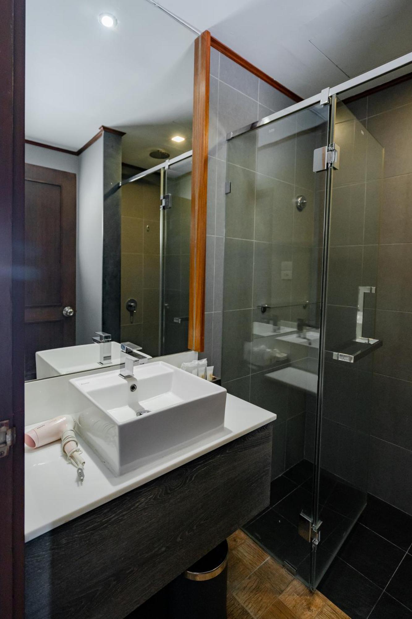 Naiya Buree Boutique 4*