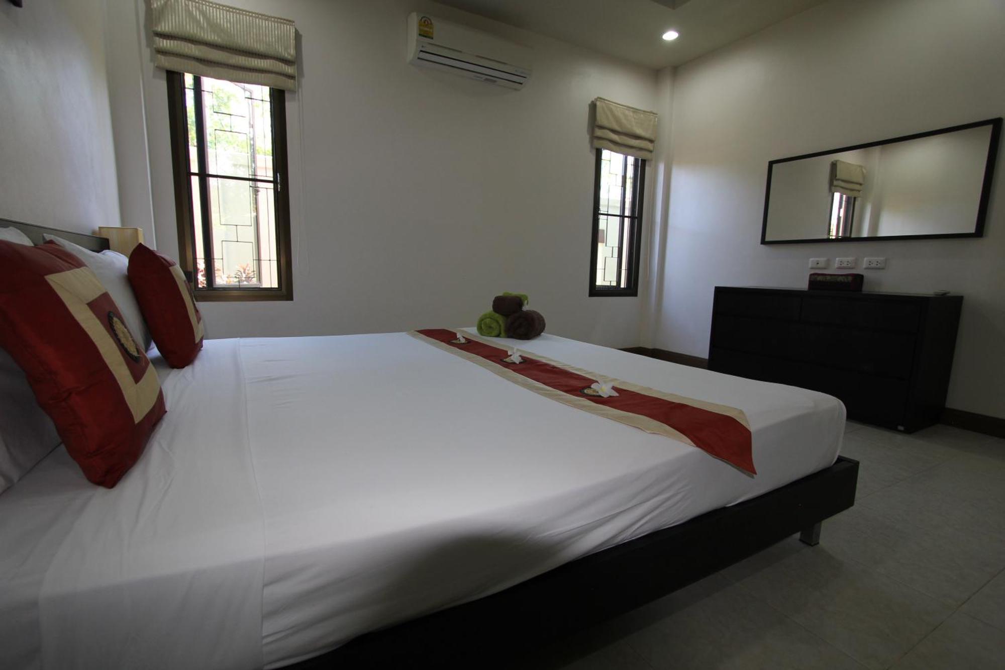 Resort Babylon Pool 4*