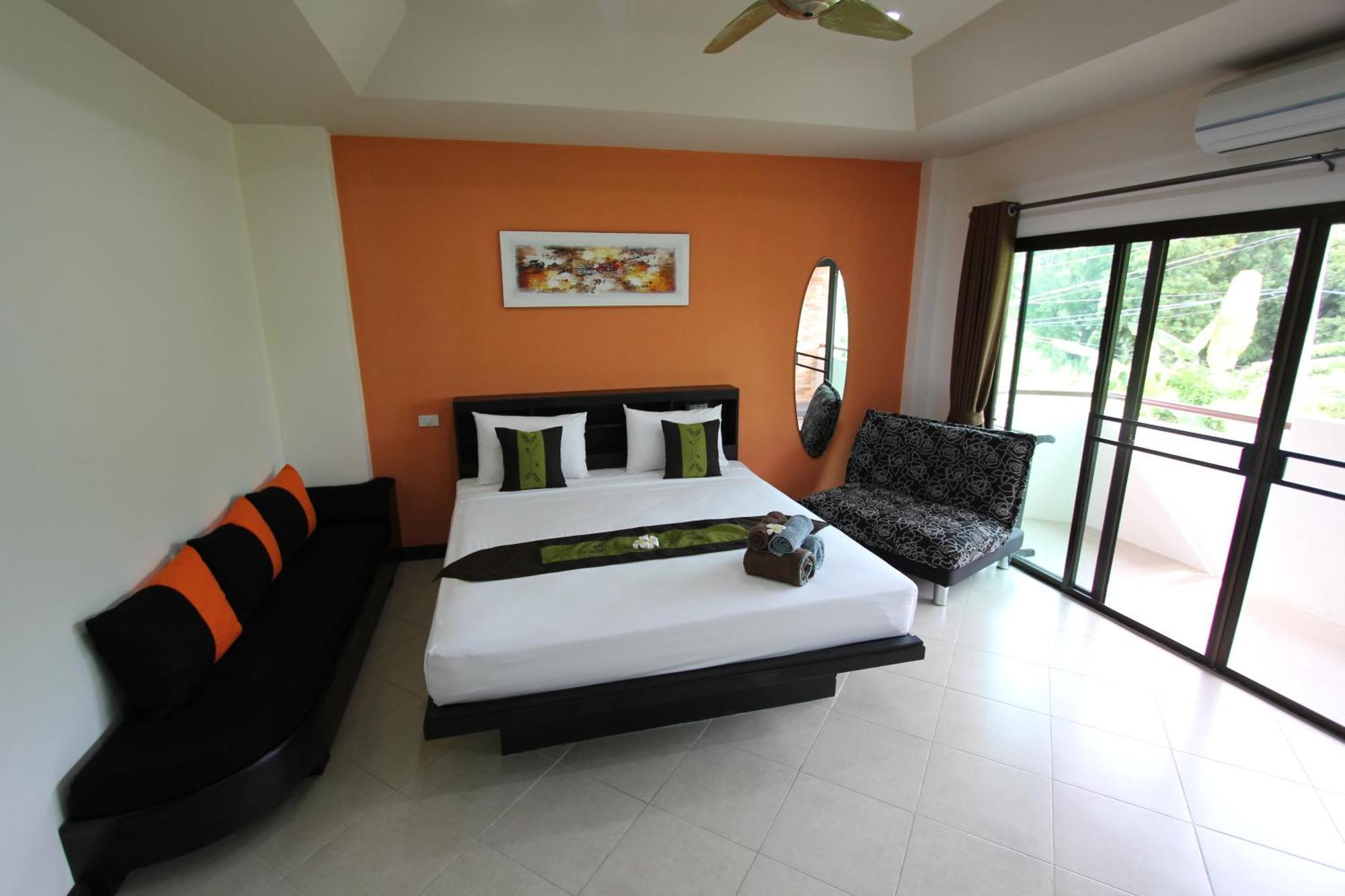 Babylon Pool Resort 4*