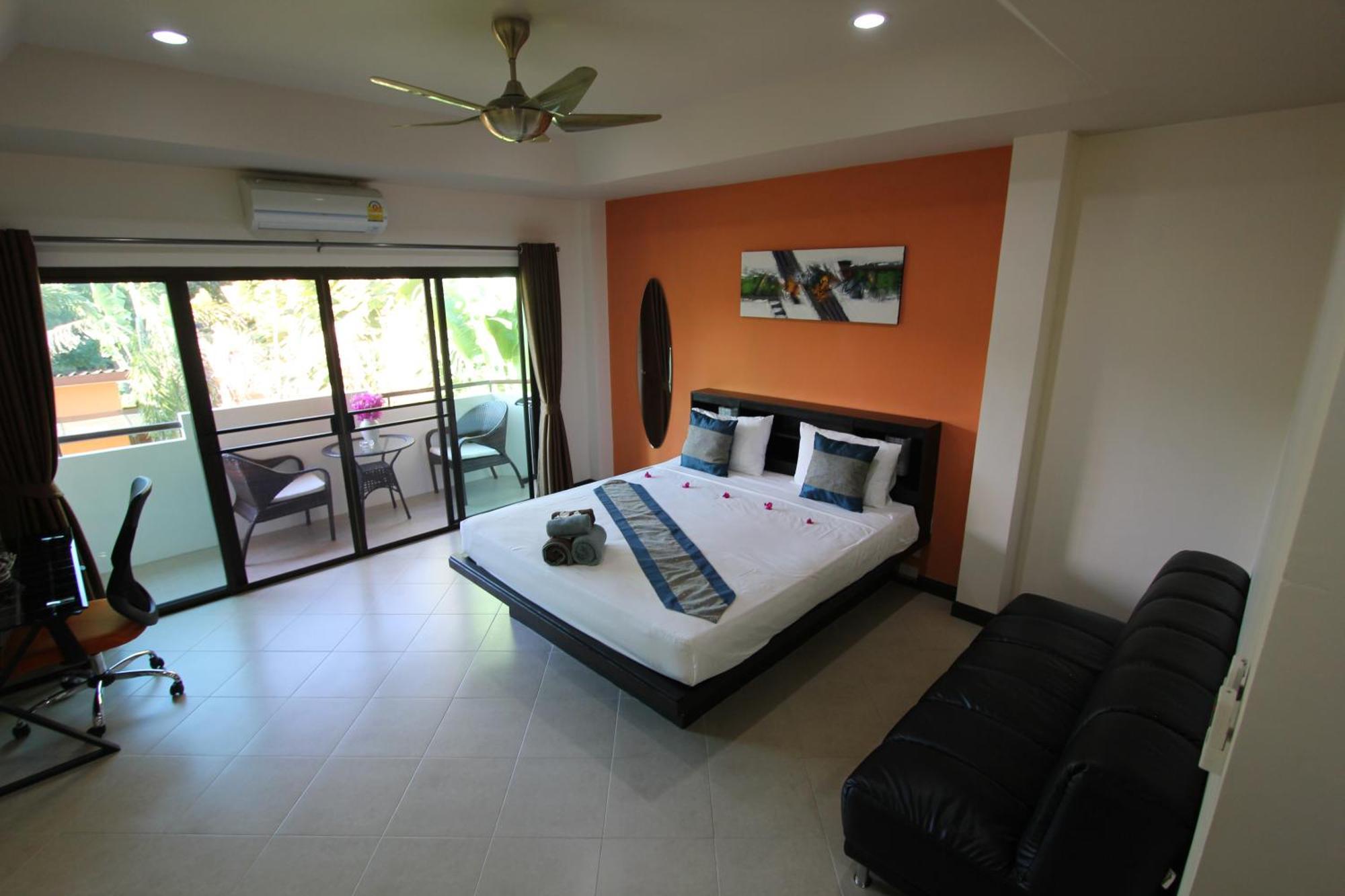 Babylon Pool Resort 4*