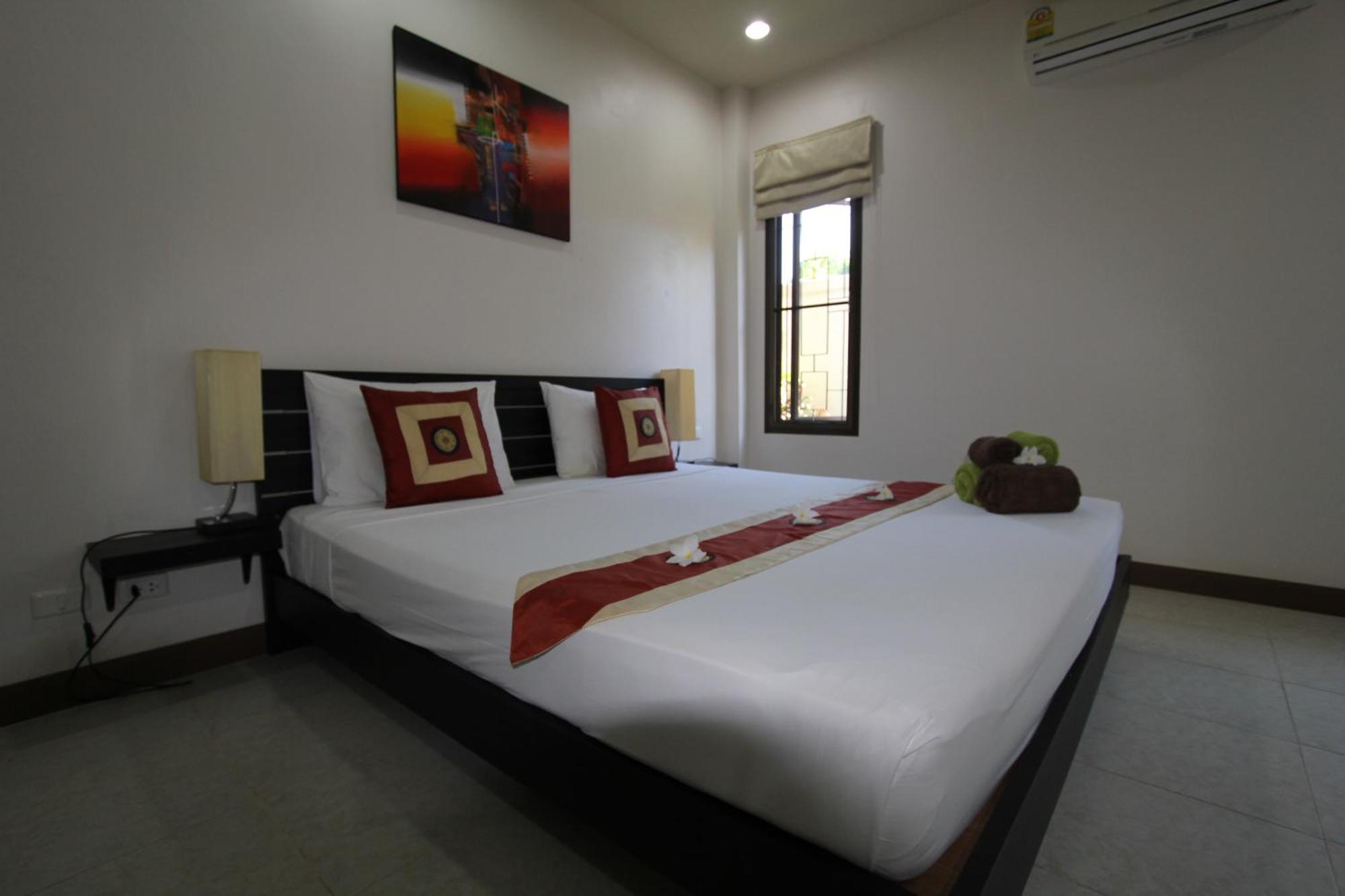 Resort Babylon Pool 4*