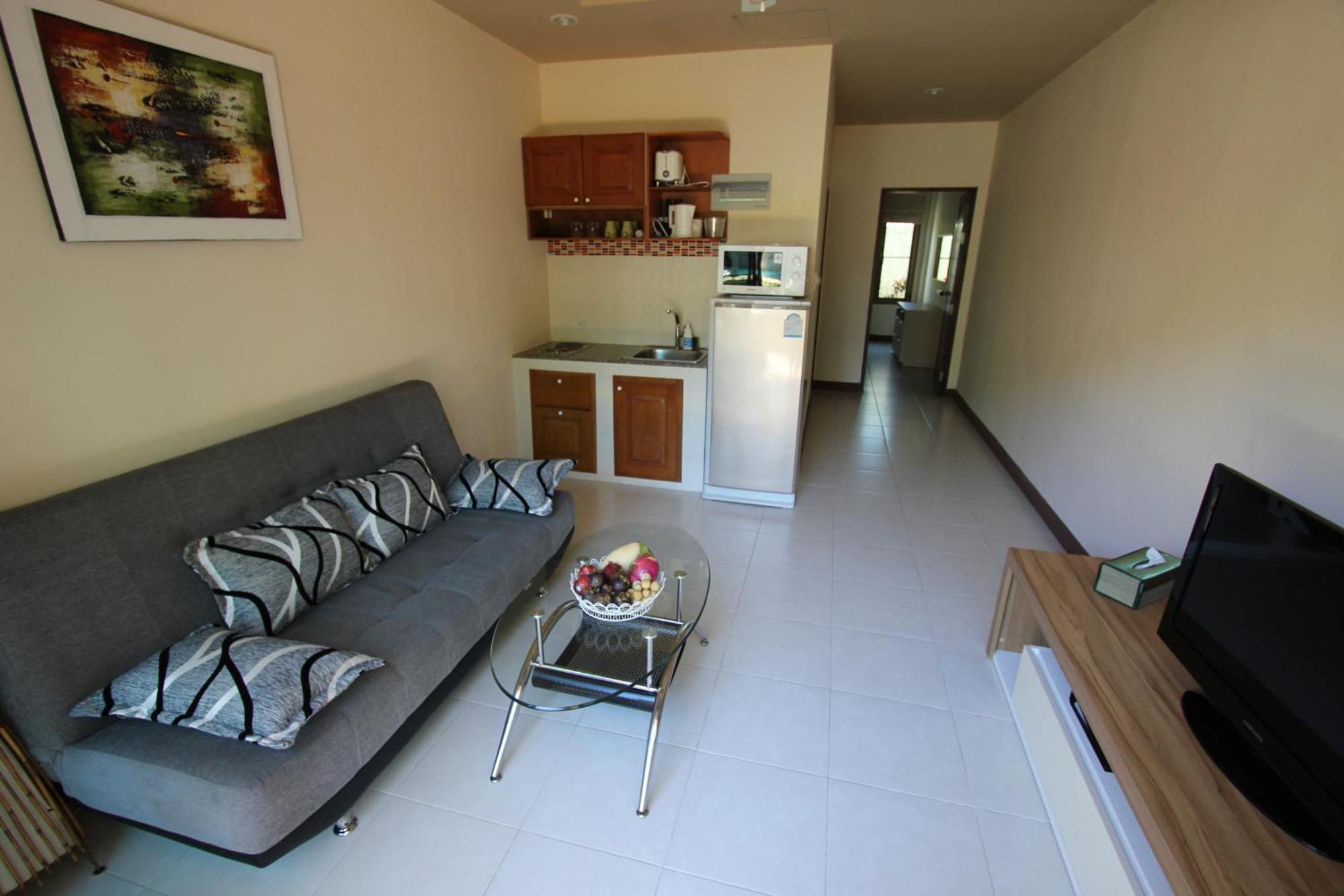 Babylon Pool 4* Nai Harn