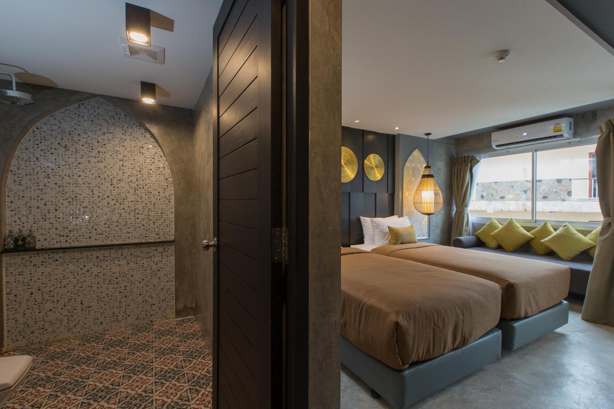 Hotel Signature Boutique 3*