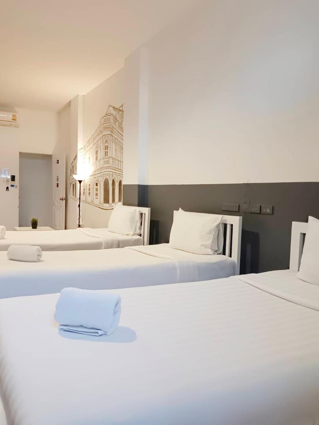 Chino Town At Yaowarat Phuket - Sha Plus Hostel Phuket