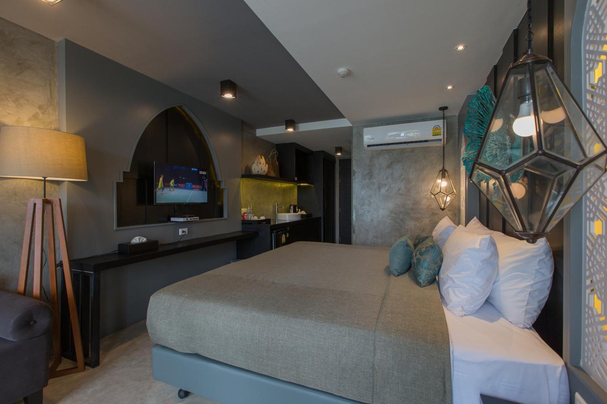 Signature Boutique Patong