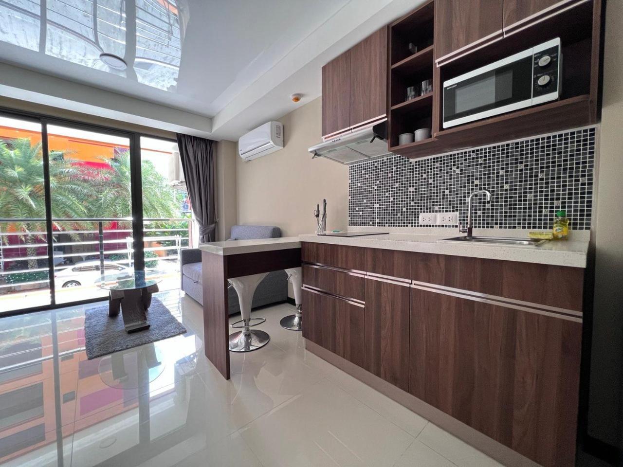 Naiharn Pearl By Villacarte