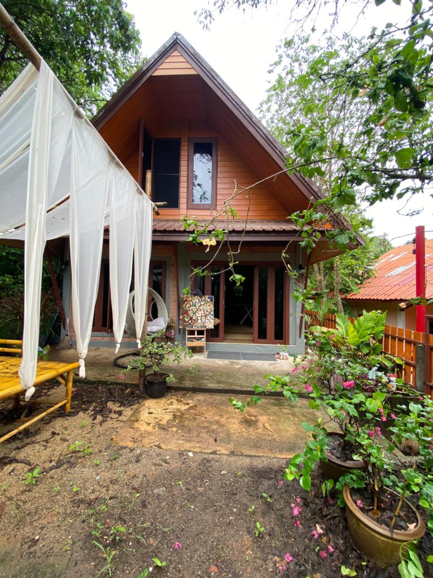 Vakantiehuis Jungle House At Yanui In Rawai *