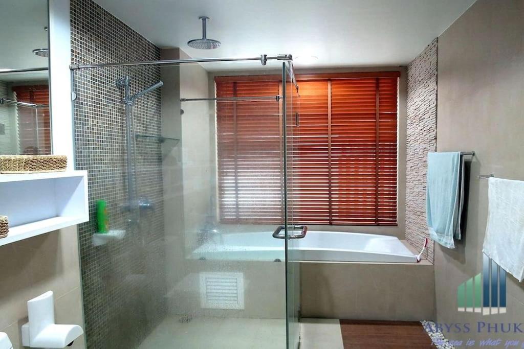 Baycliff 3-bedroom 160 M2 With Sea View Terrace *