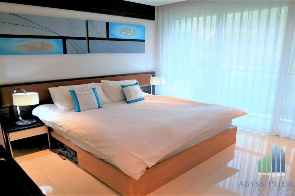 Baycliff 3-bedroom 160 M2 With Sea View Terrace Apartment