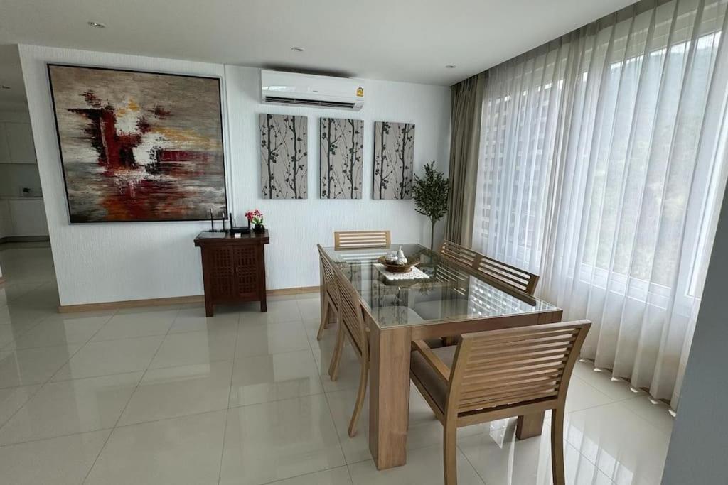 Apartment Baycliff 3-bedroom 160 M2 With Sea View Terrace