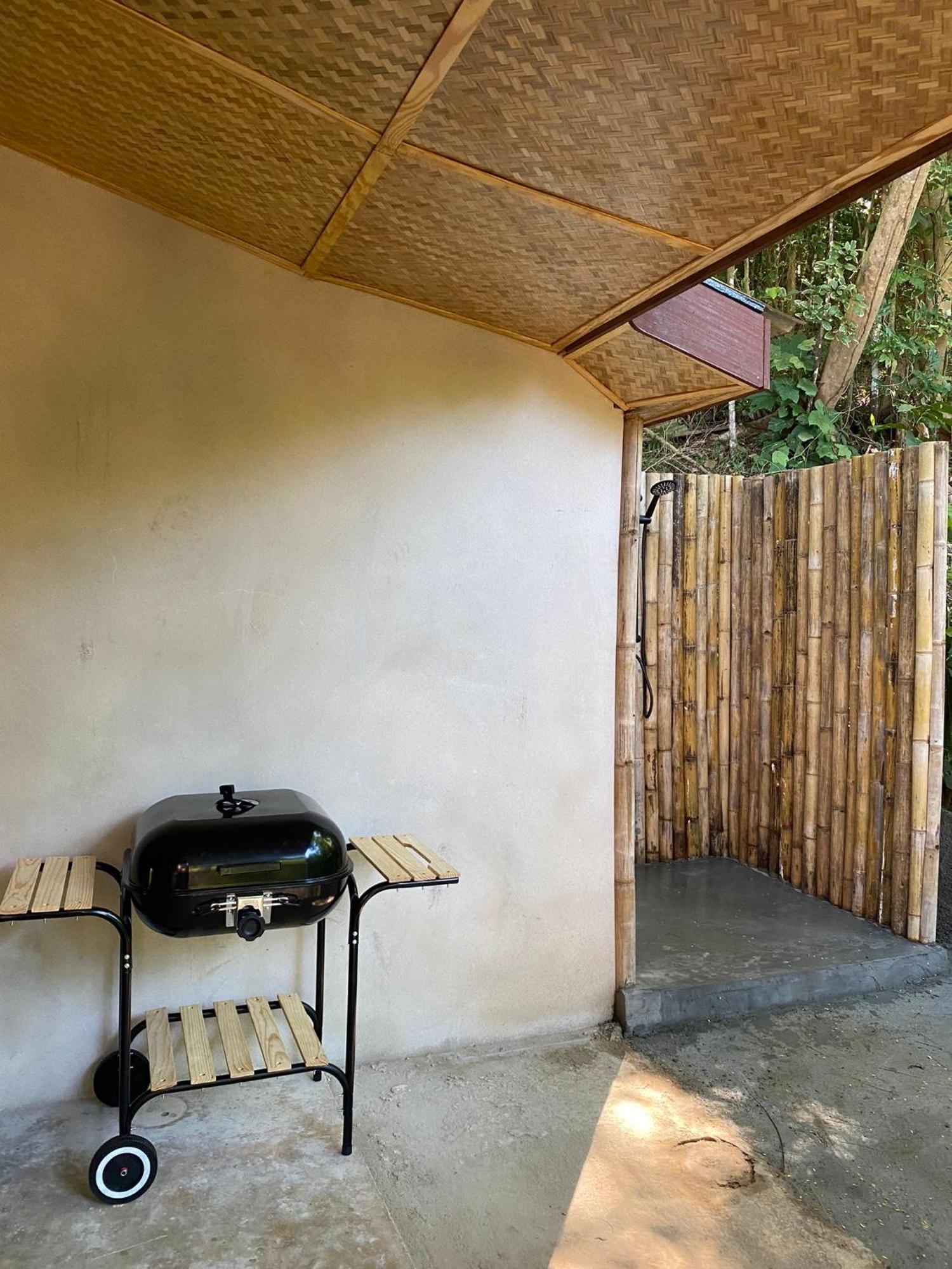 Jungle House At Yanui In Rawai Vakantiehuis Phuket