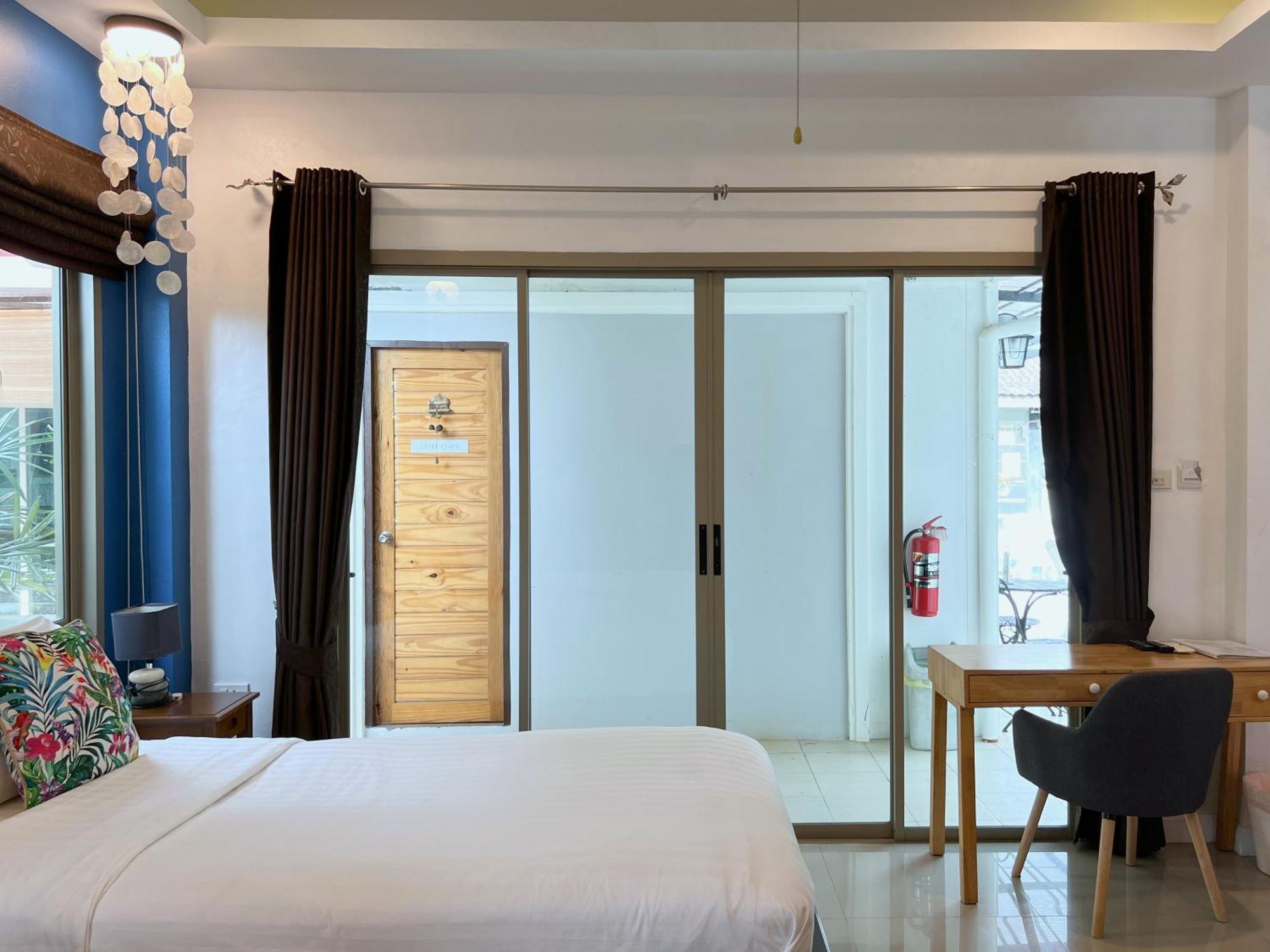Gasthof The Snug Airportel - Phuket Airport Nai Yang Beach