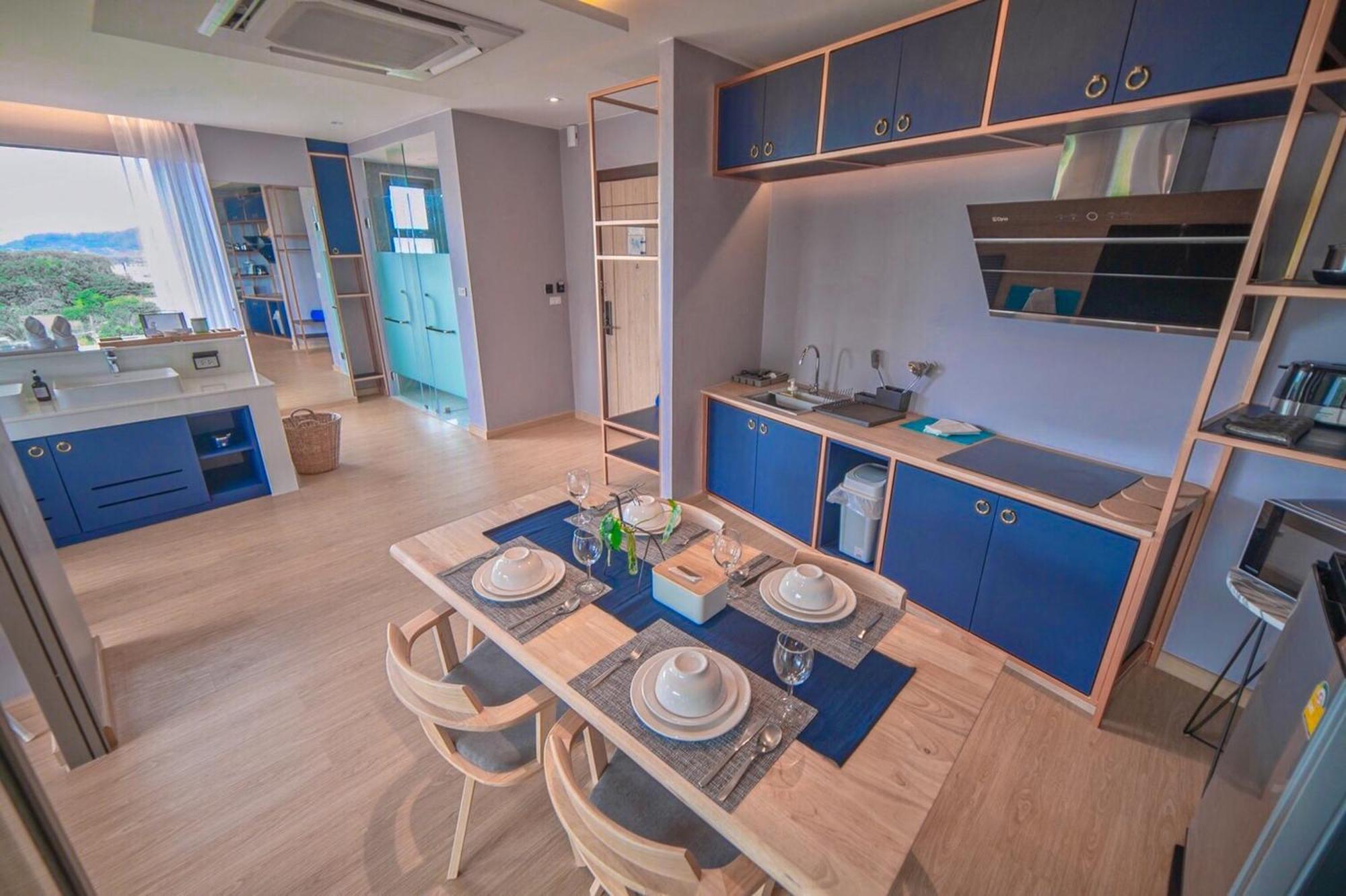 The Blue 3* Chalong