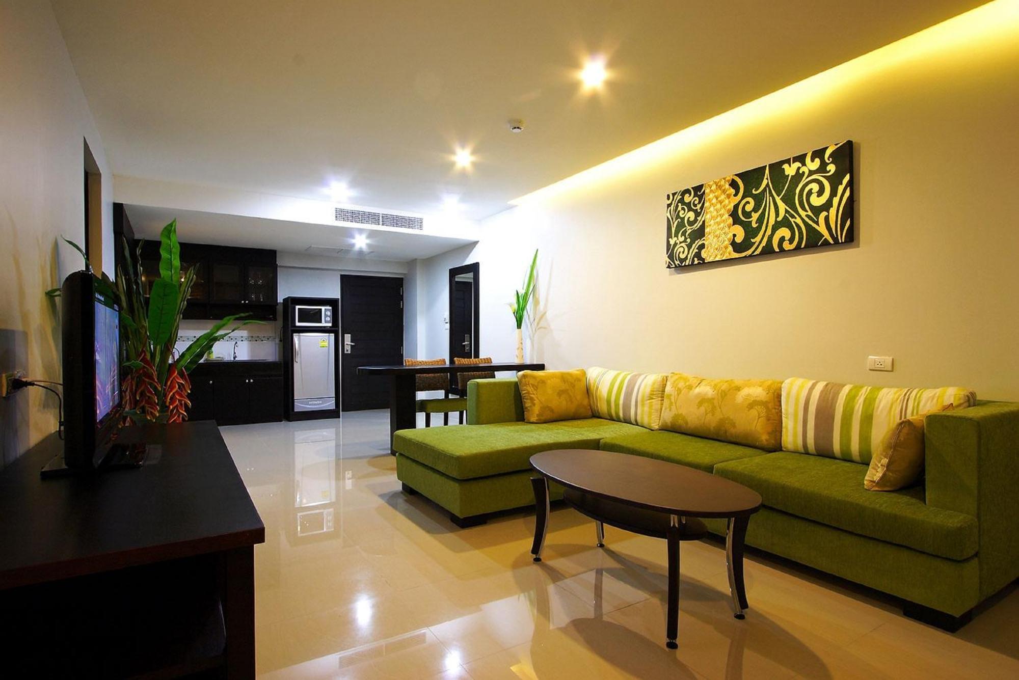 Resort Palmyra Phuket - Sha Extra 4*