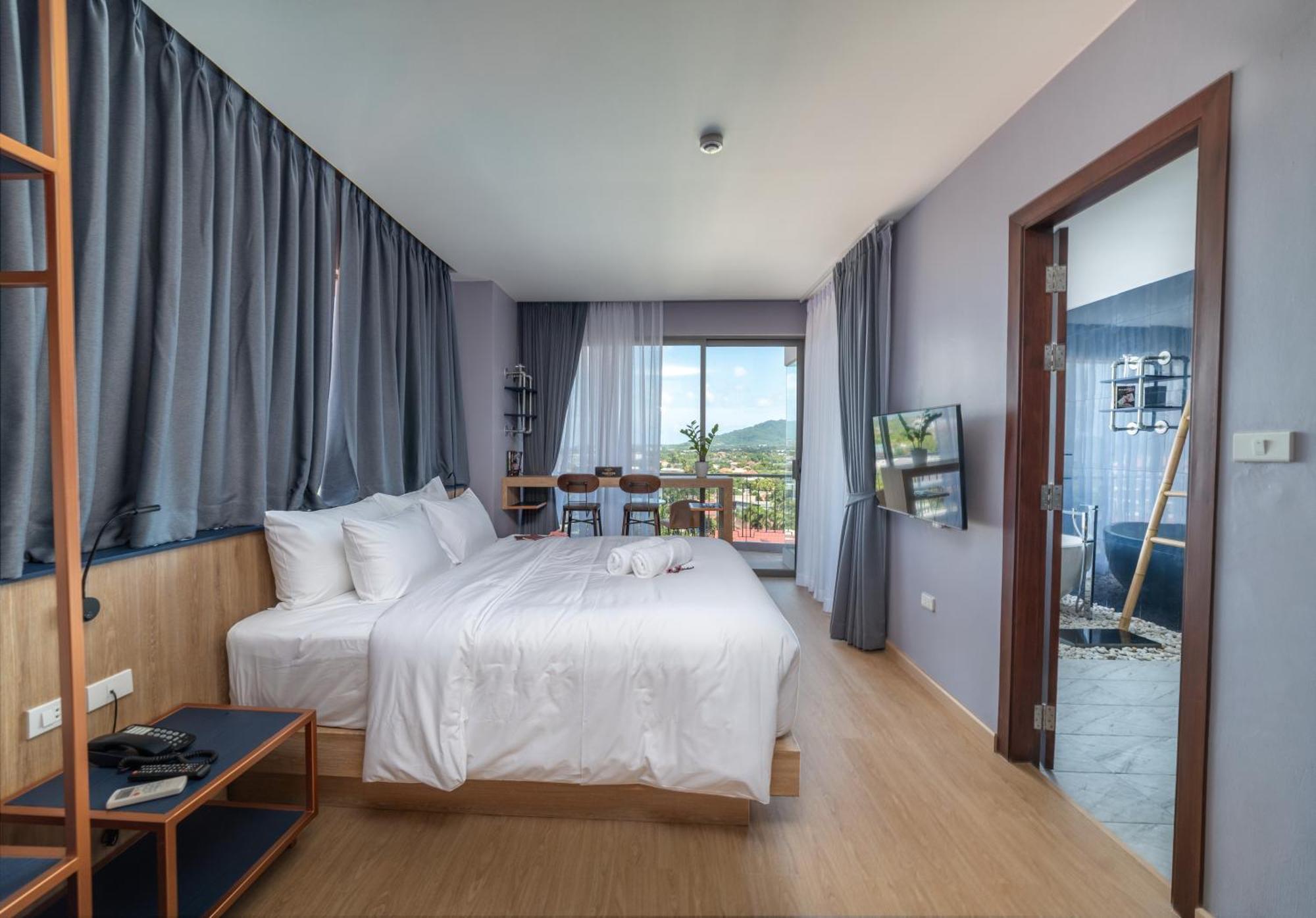 Hotel The Blue 3*