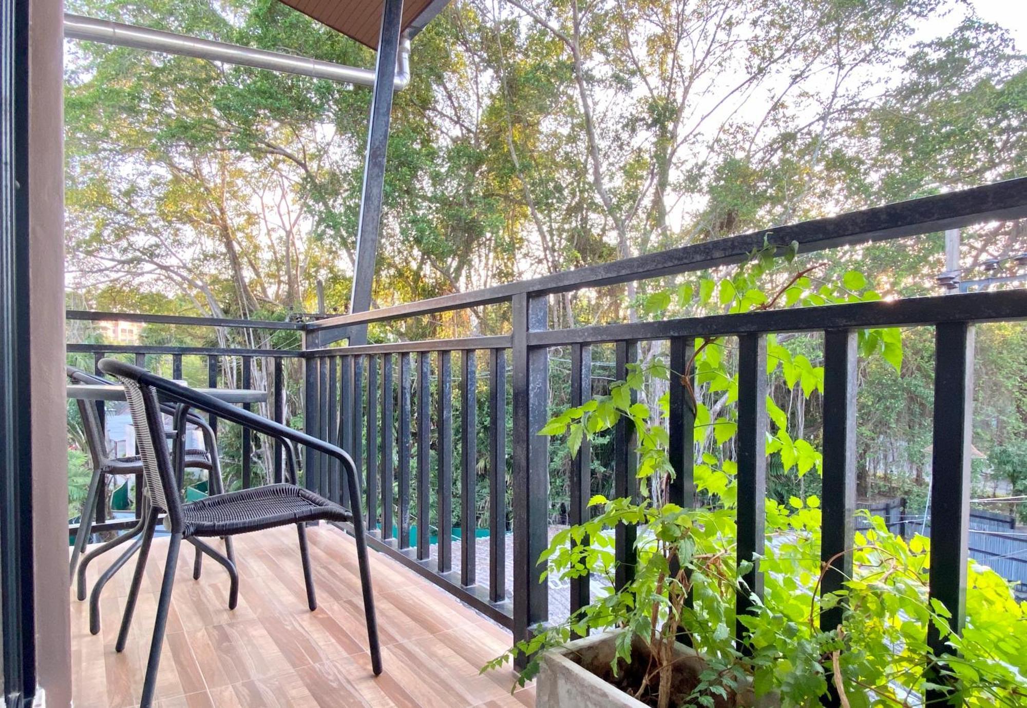 Pensiri House - Sha Extra Gasthof Nai Yang Beach