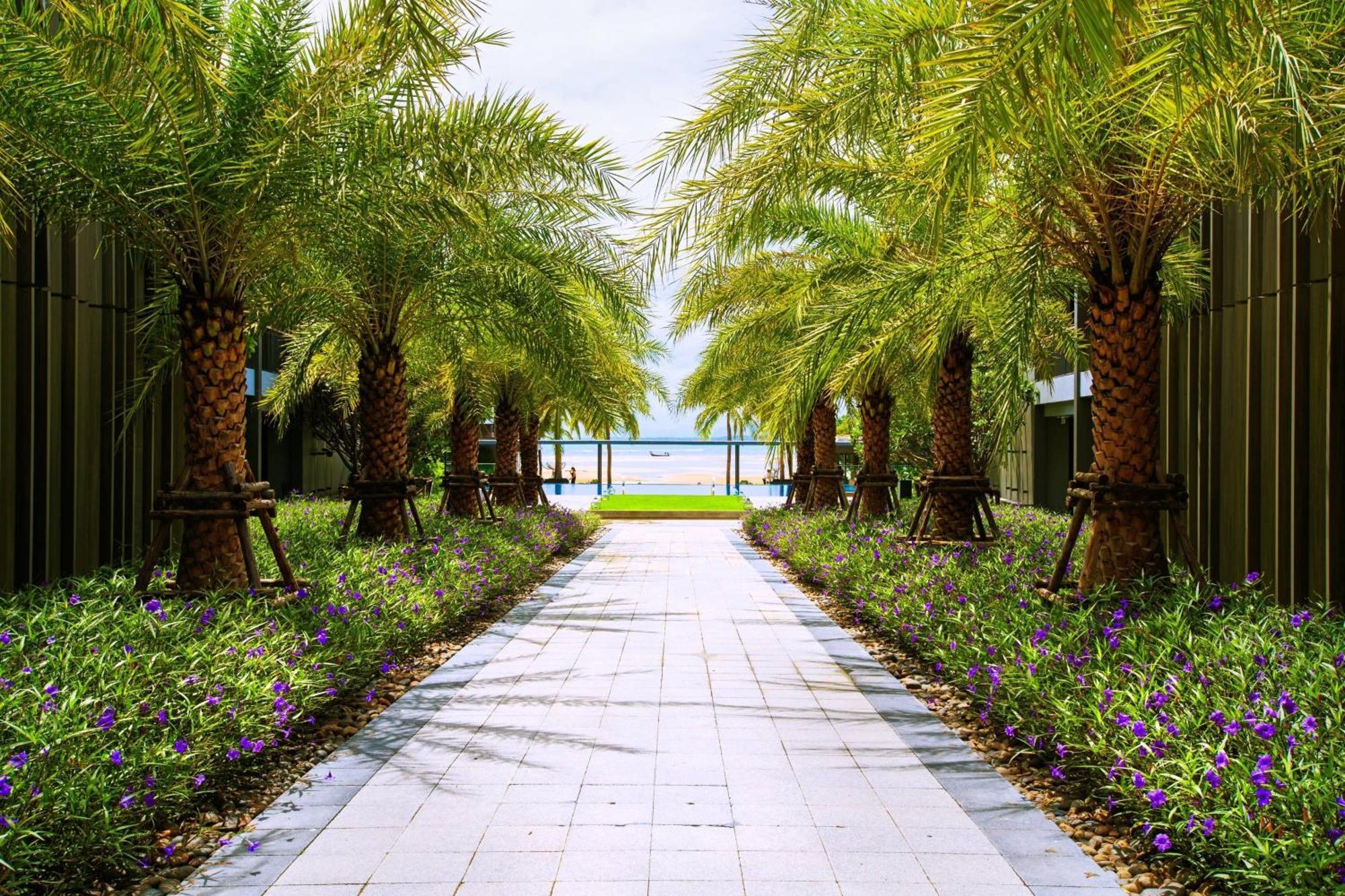 Resort Phuket Marriott And Spa, Beach Nai Yang