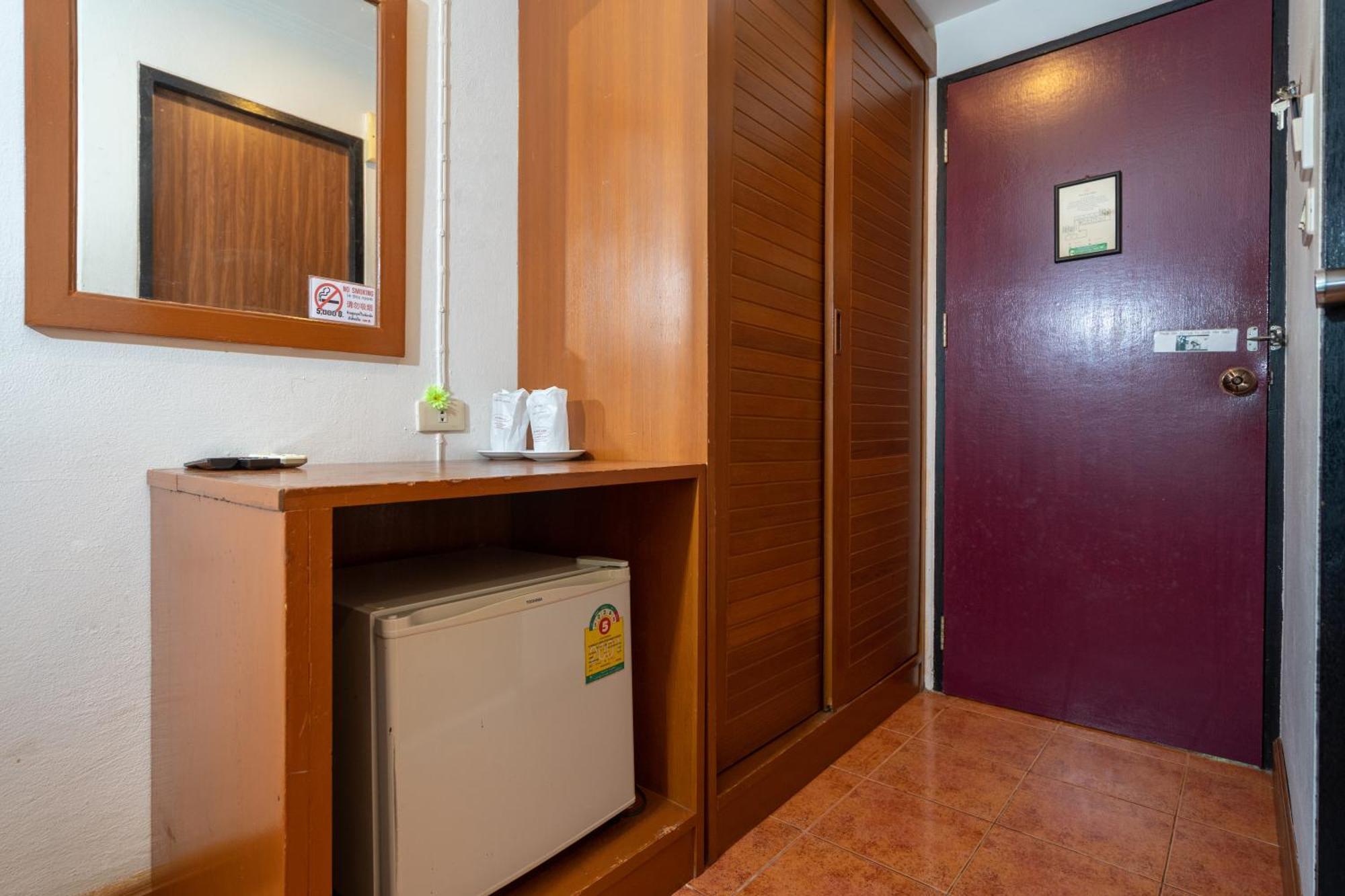 And Apartment *